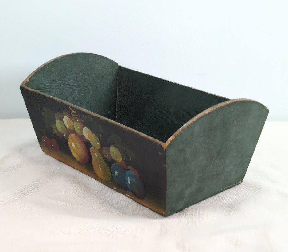 VTG Green Wooden Box Organizer w/ Hand-Painted Fruit Design | Primitive Folk Art