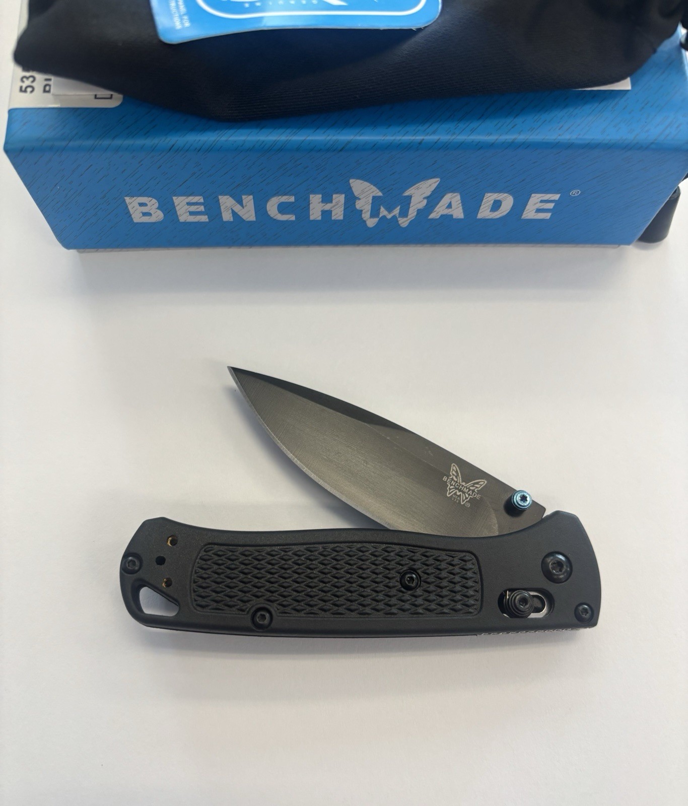 Benchmade Bugout 535 Black CPM-S30V AXIS Lock Plain Edge Drop Point