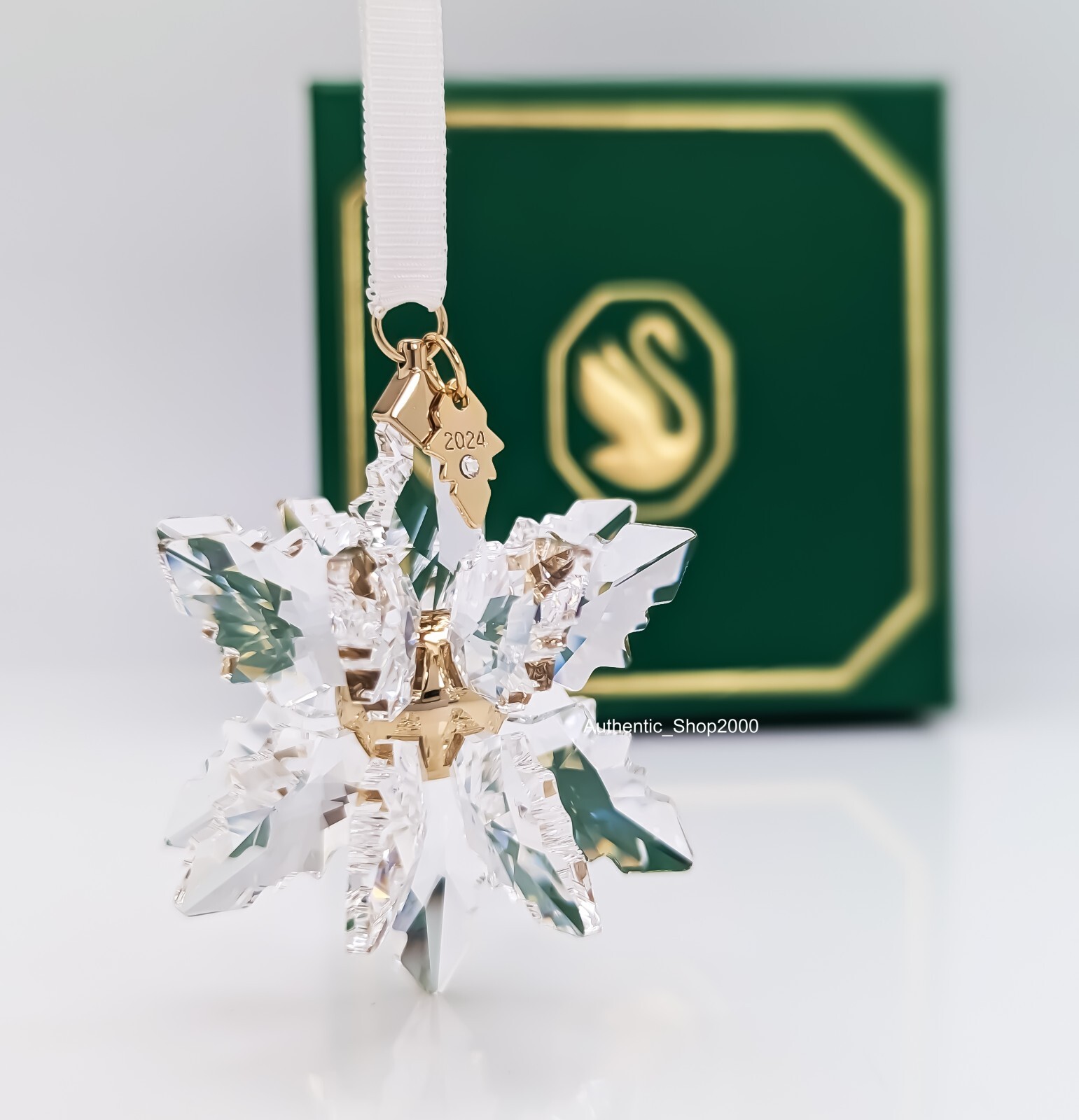 New SWAROVSKI Annual Limited Edition White 3D Ornament 2024 W Gift Box 5674347