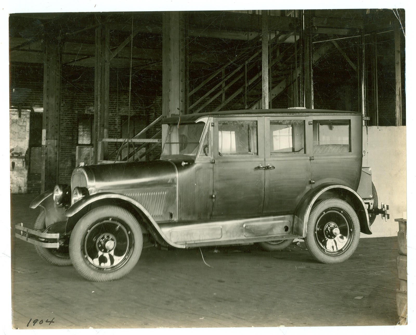 1923 or 1924 HAYNES-SEDAN AUTOMOBILE REAL PHOTO-7.5X9.5-B/W-(MISC#5)