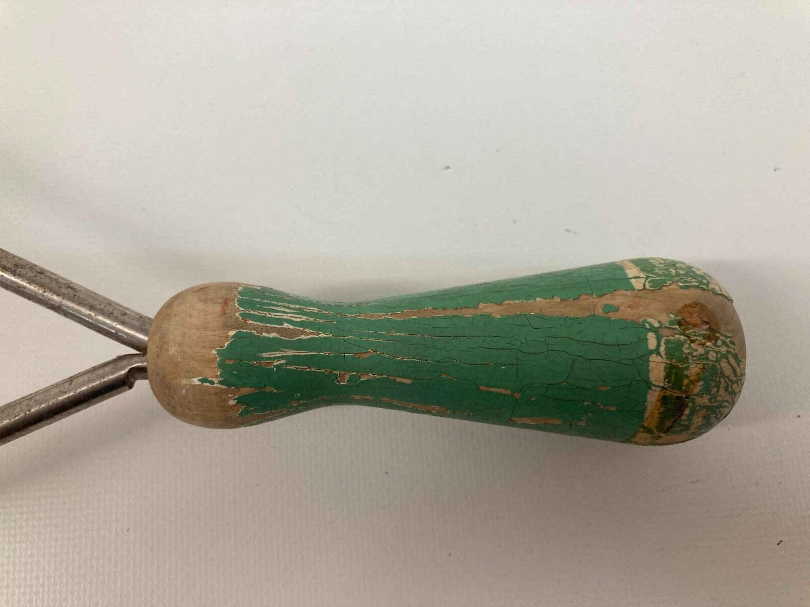 Green Chippy Handle MCM Kitchen Potato Masher Utensil Decor Classic Patina