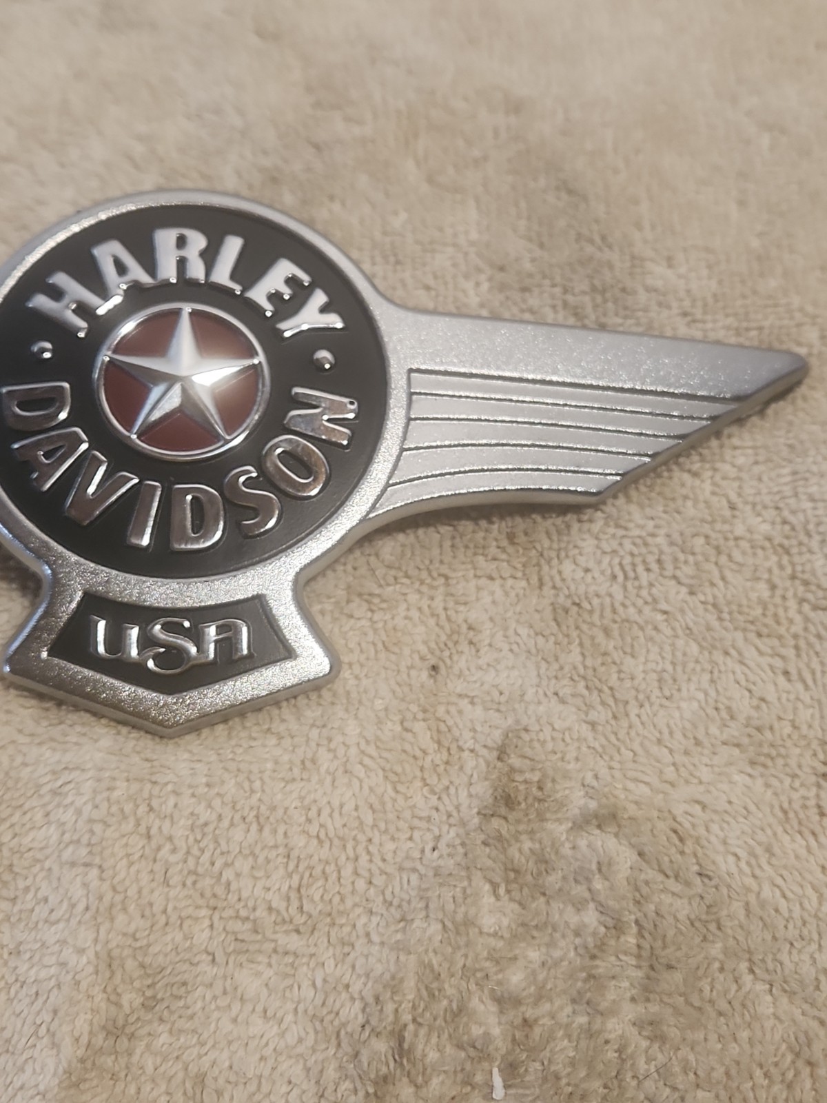 Genuine Harley-Davidson Fat Boy Red Star Wing Gas/Fuel Tank Emblem Left Side