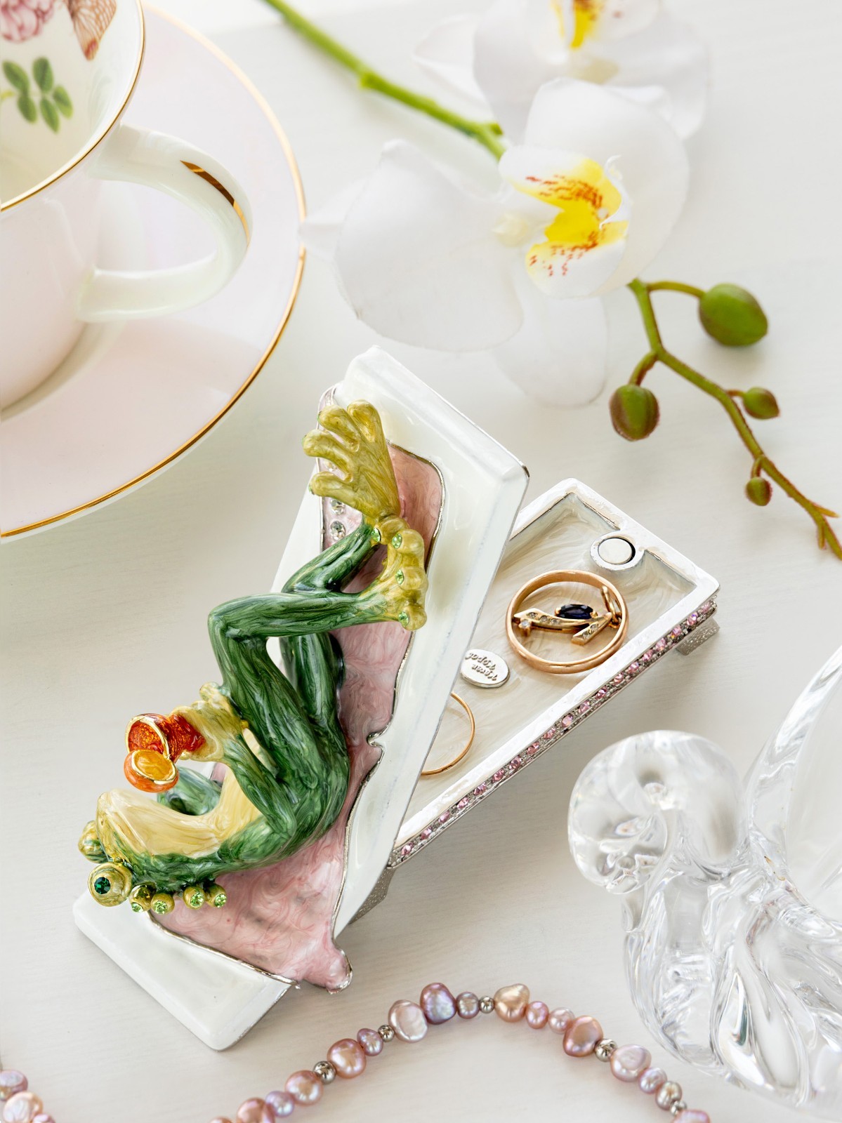 Keren Kopal Frog drinking a cocktail Trinket Box Decorated & Austrian Crystals