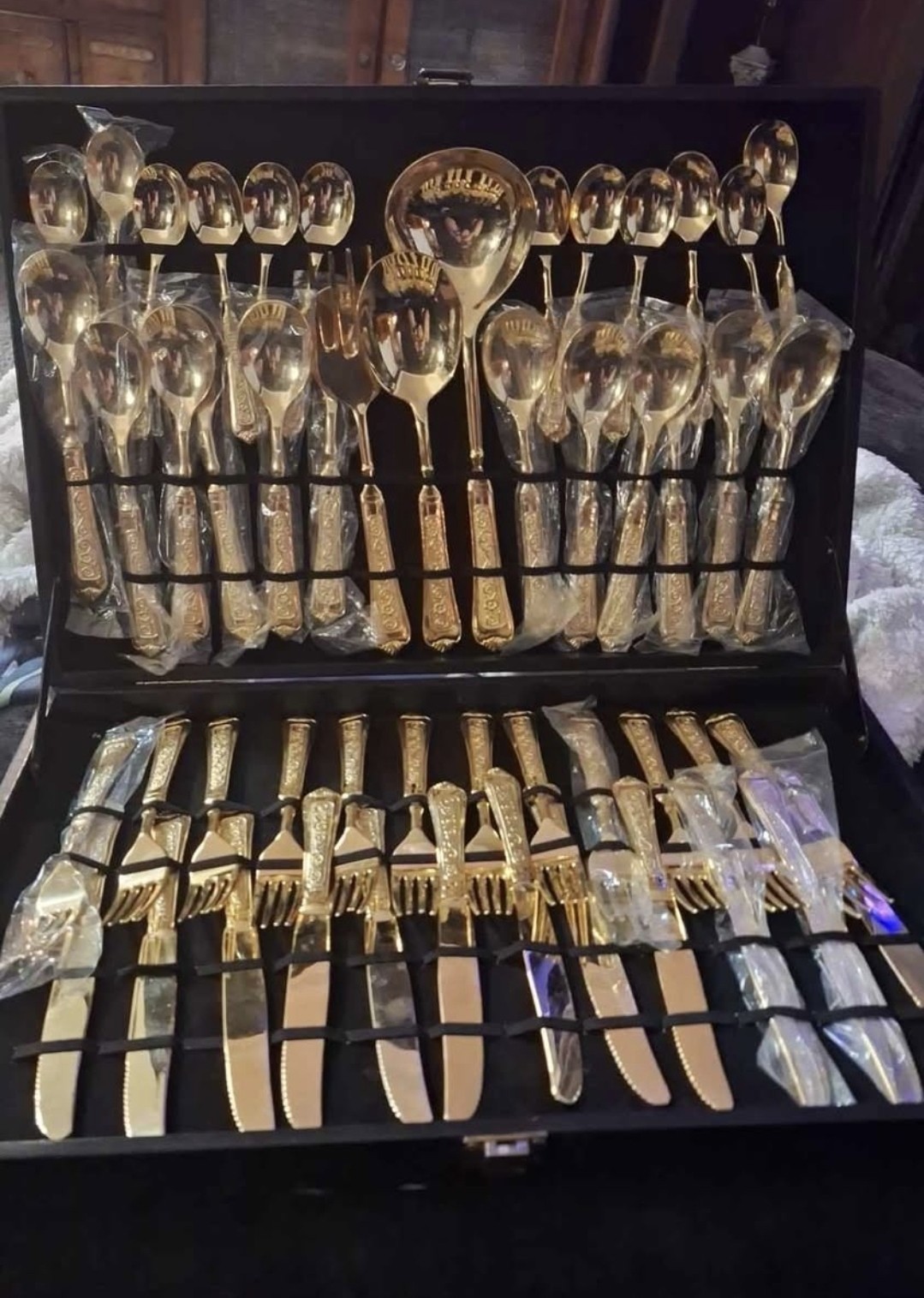 I.S. Co China Gold Tone Silverware 50 Pc. & Case Service for 12