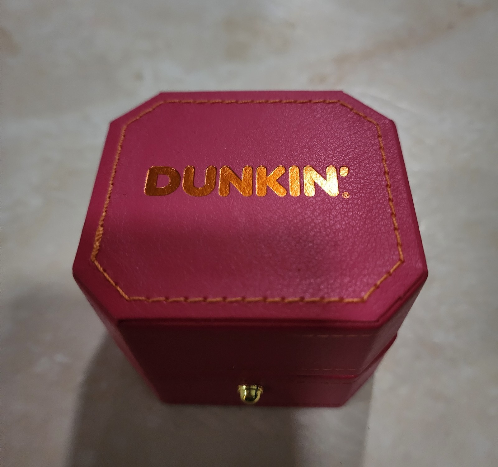 Limited Edition Dunkin SiNGLE Munchkin „Ring“ Box
