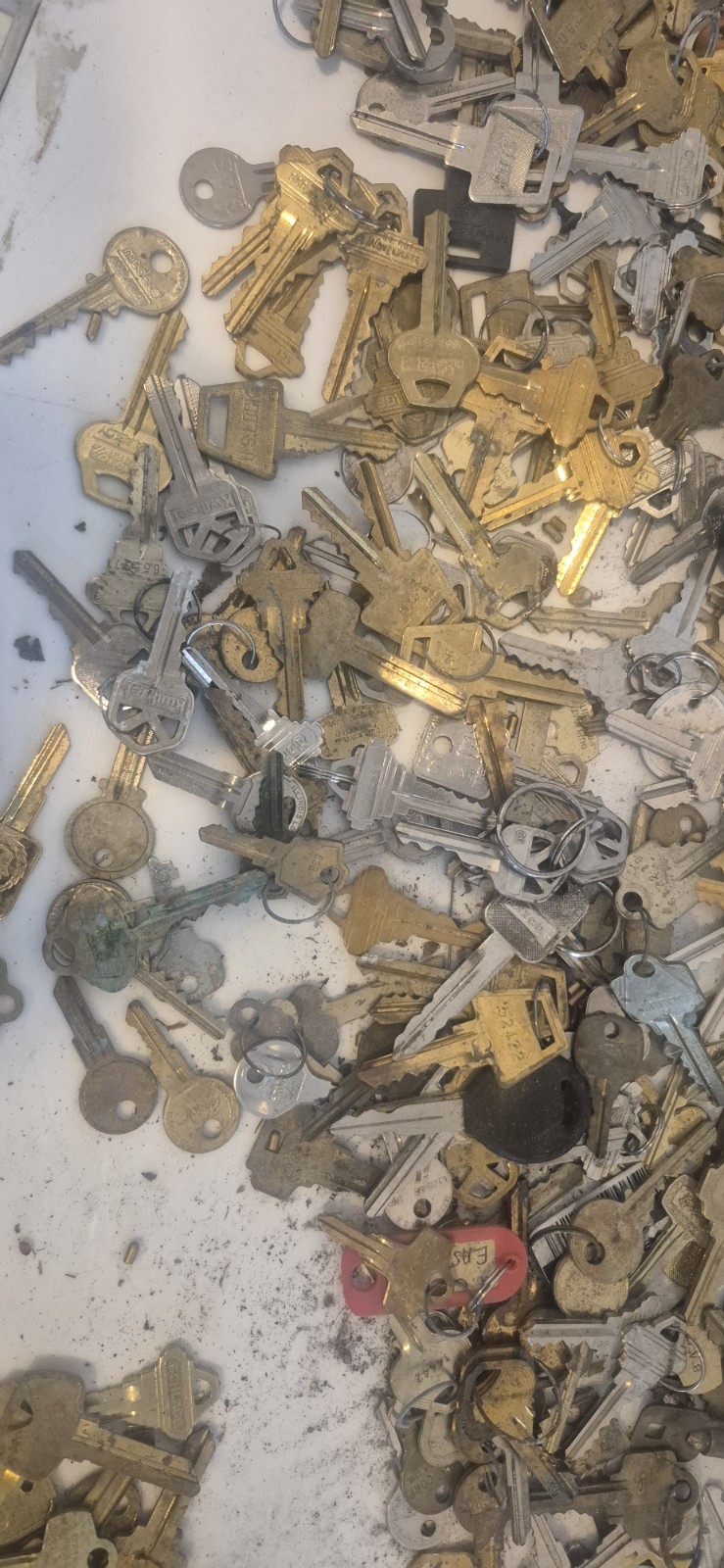 Lot Of 16 Pounds Of USED CUT And Uncut Keys Random Mix