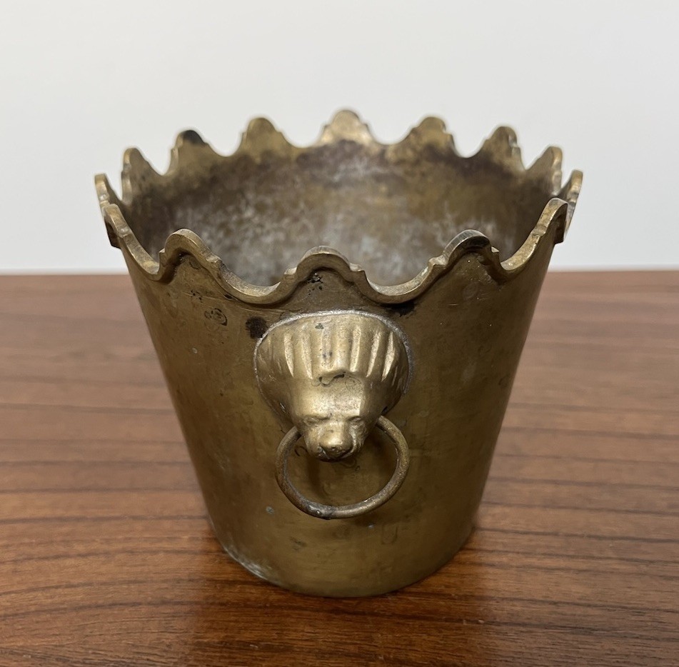 Vintage 1950s Solid Brass Scalloped Cache Pot w Lionhead Handles VTG