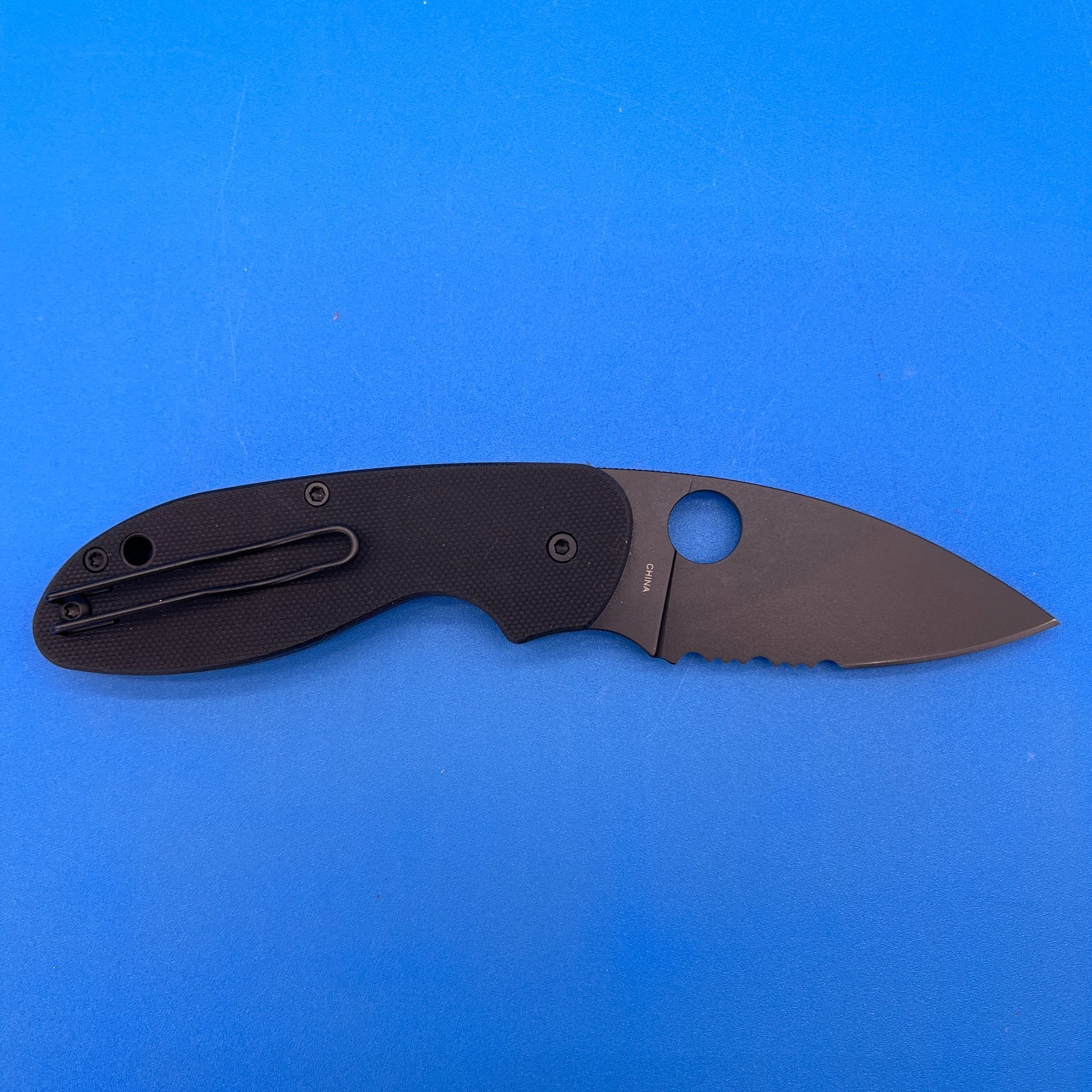 New Spyderco Efficient Knife Combo Edge Blade Black G-10 Handle – C216GPSBBK