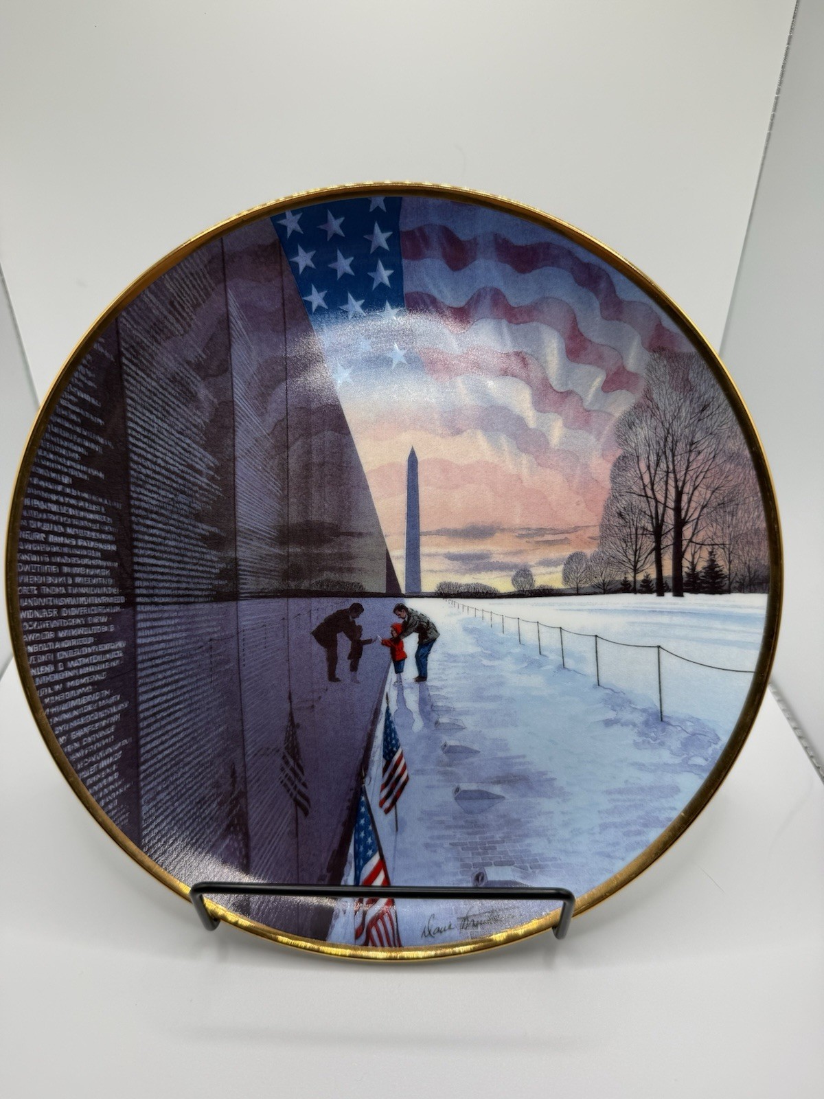 „Remember Them Always” Franklin Mint Friends of Vietnam Veterans Memorial Plate