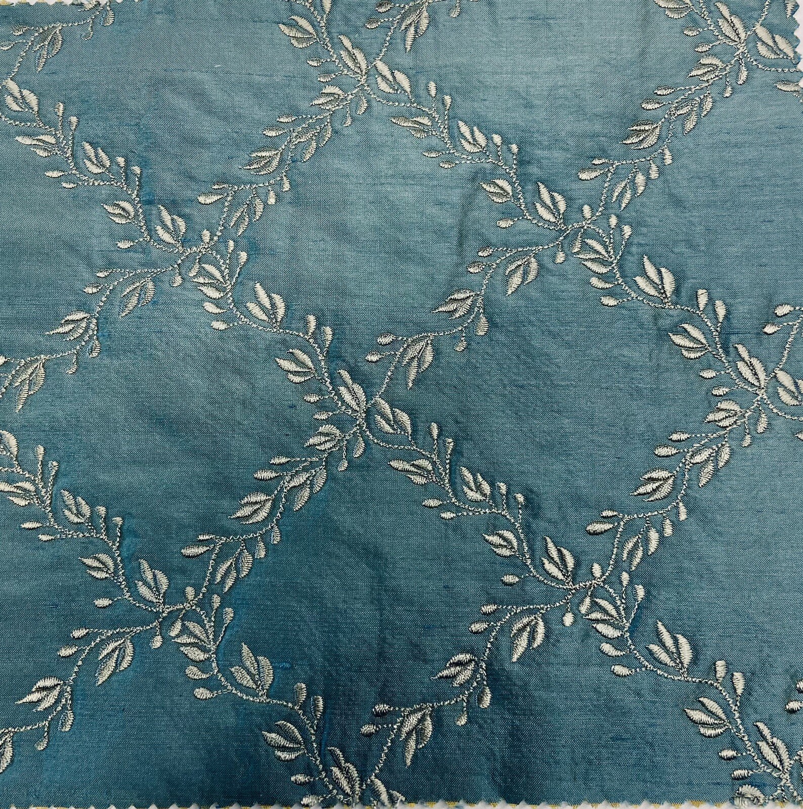 Scalamandre RARE ! Vintage Dupioni Embroidered Quilted 100% Silk Teal Blue