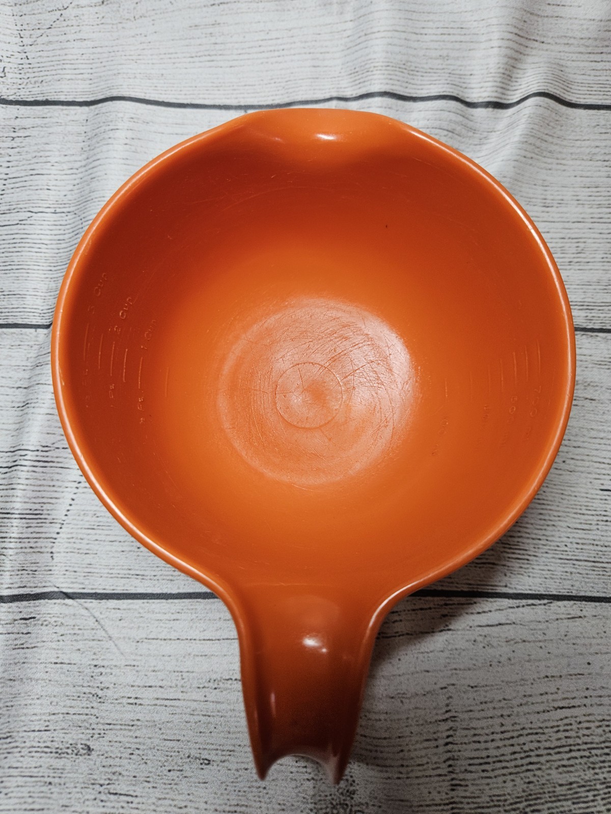 Rubbermaid Orange 3-Cup Batter Bowl/Measuring Bowl #3004, Baking Holiday Meal