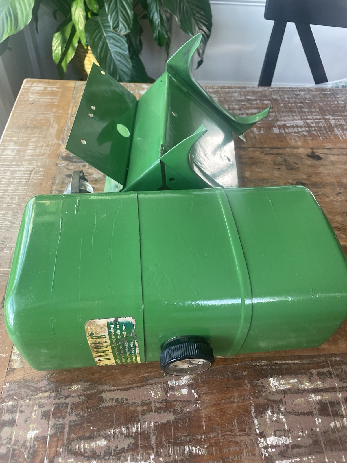 VTG John Deere 110 Metal Gas Fuel Tank Green Riding Mower USA With Accessories