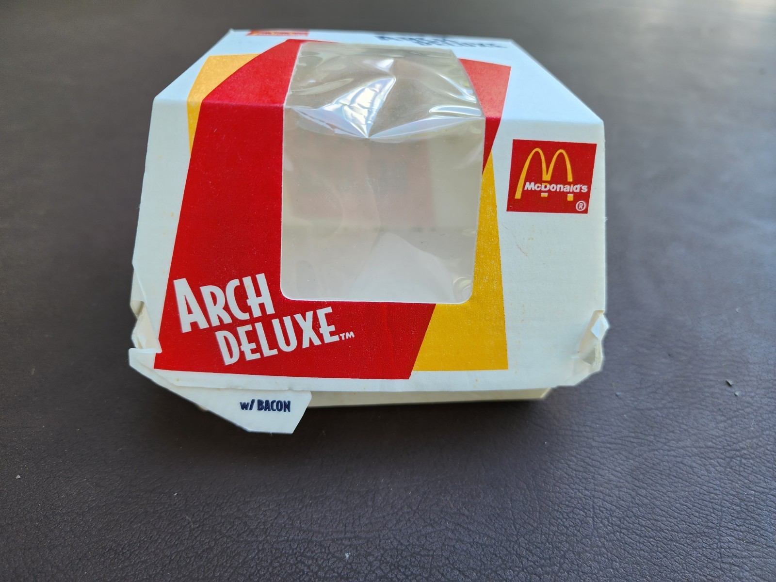 McDonald’s Arch Deluxe carton box with window 1995 original