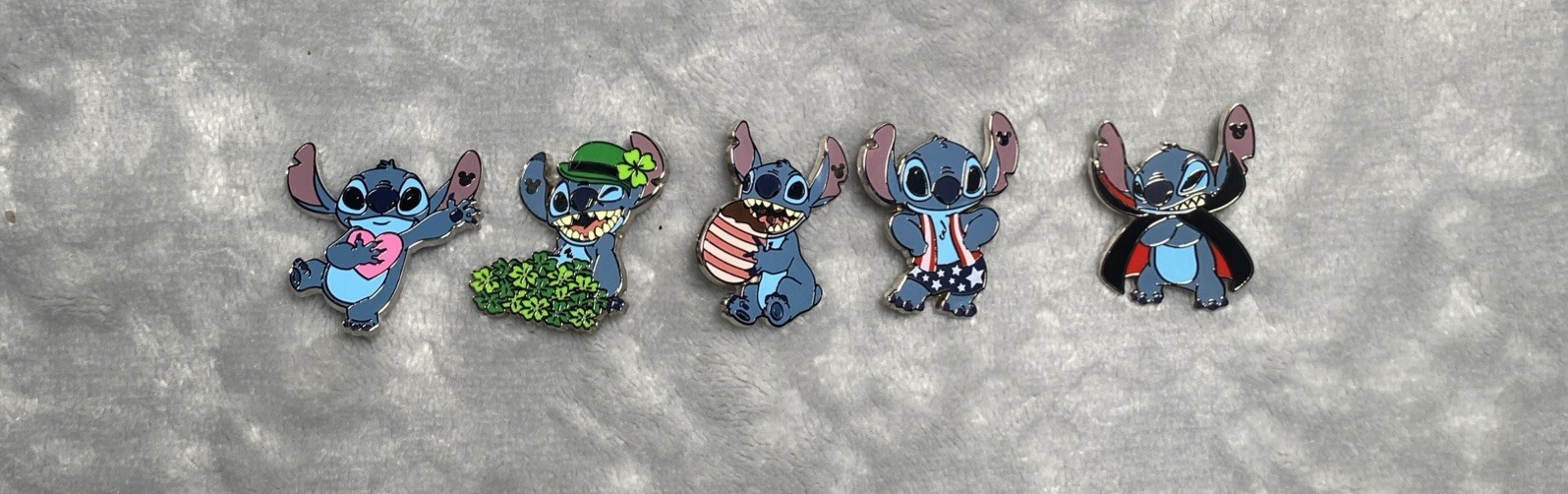 2024 WDW Hidden Mickey Stitch Holidays Pin Set Full set of 5