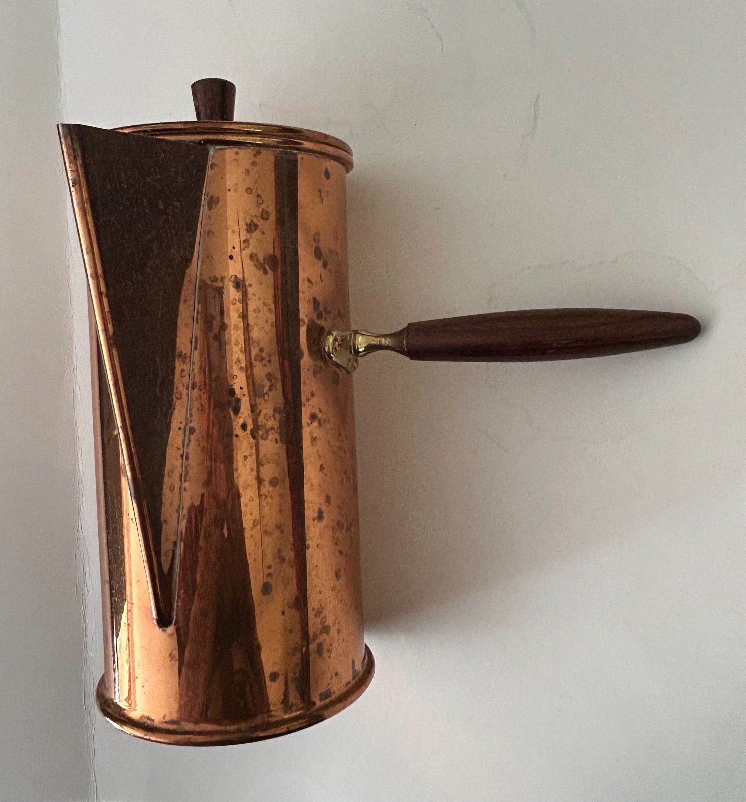 Vtg. Lined Copper Coffee Chocolate Tea Pot MCM Decorative Metal w Wood Handles