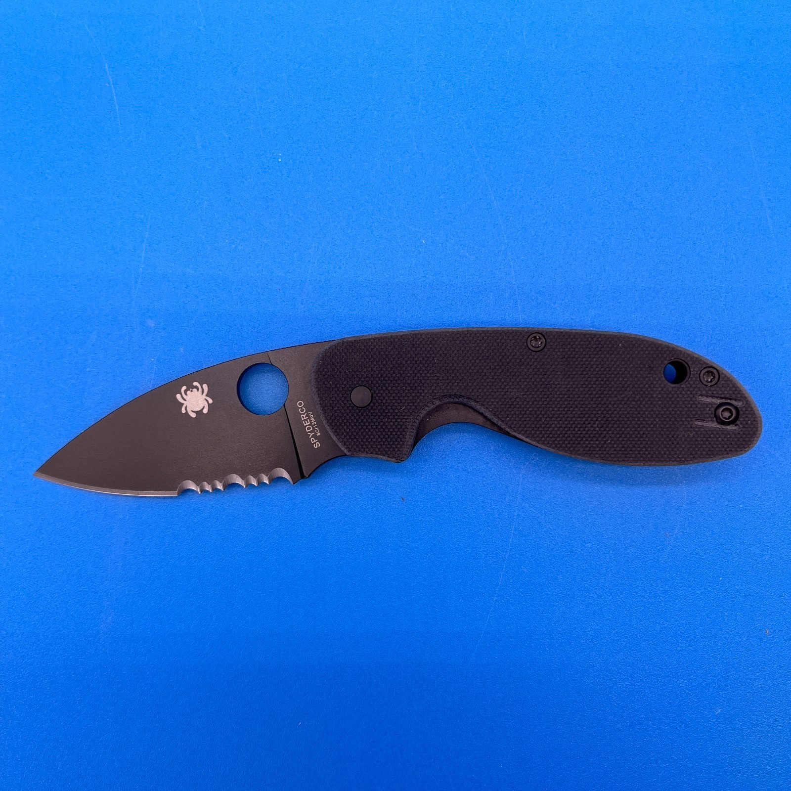 New Spyderco Efficient Knife Combo Edge Blade Black G-10 Handle – C216GPSBBK