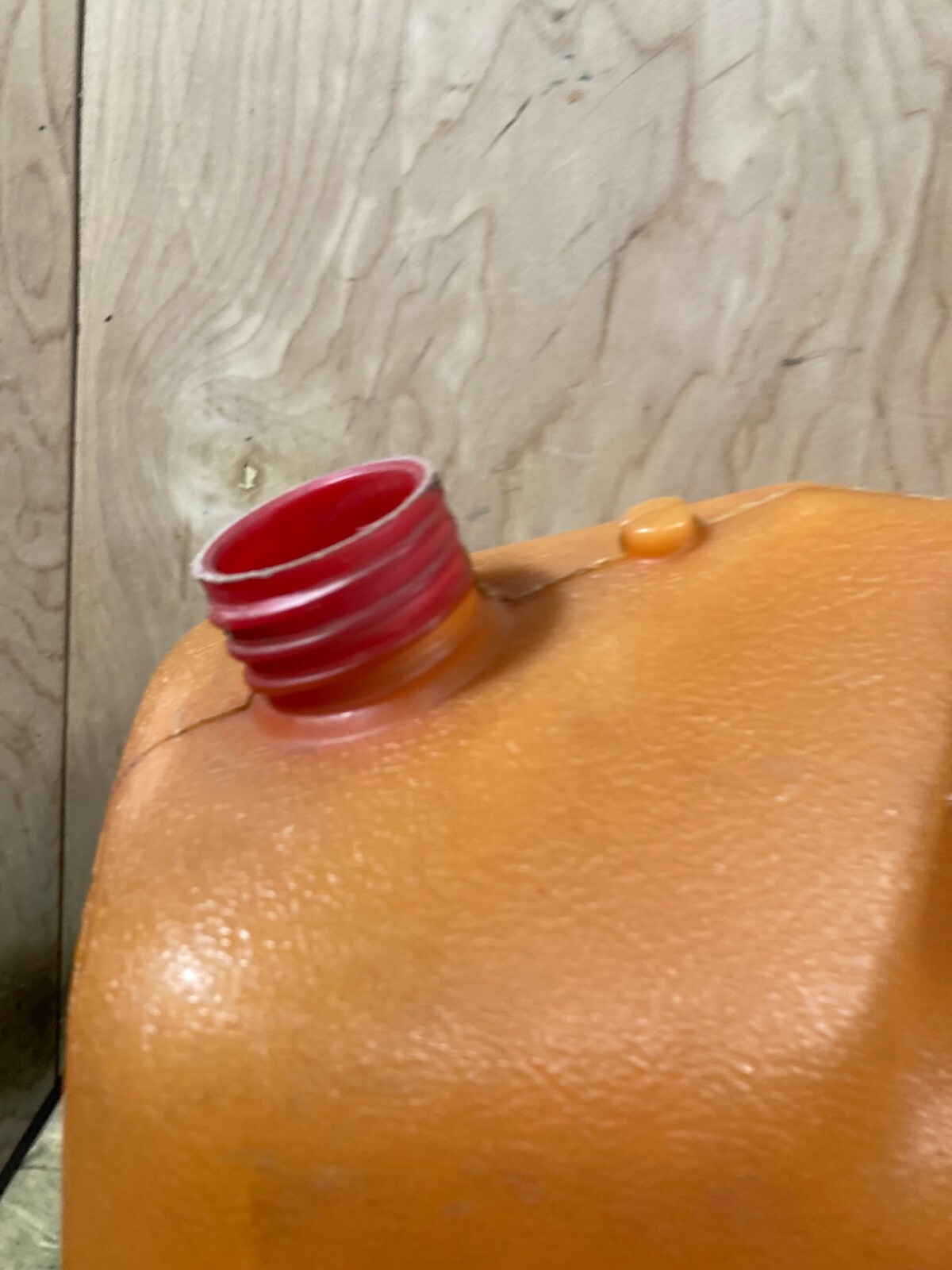 Preban Vented Wedco 5 Gallon Gas Can – No Spout – W-520 – Discoloration