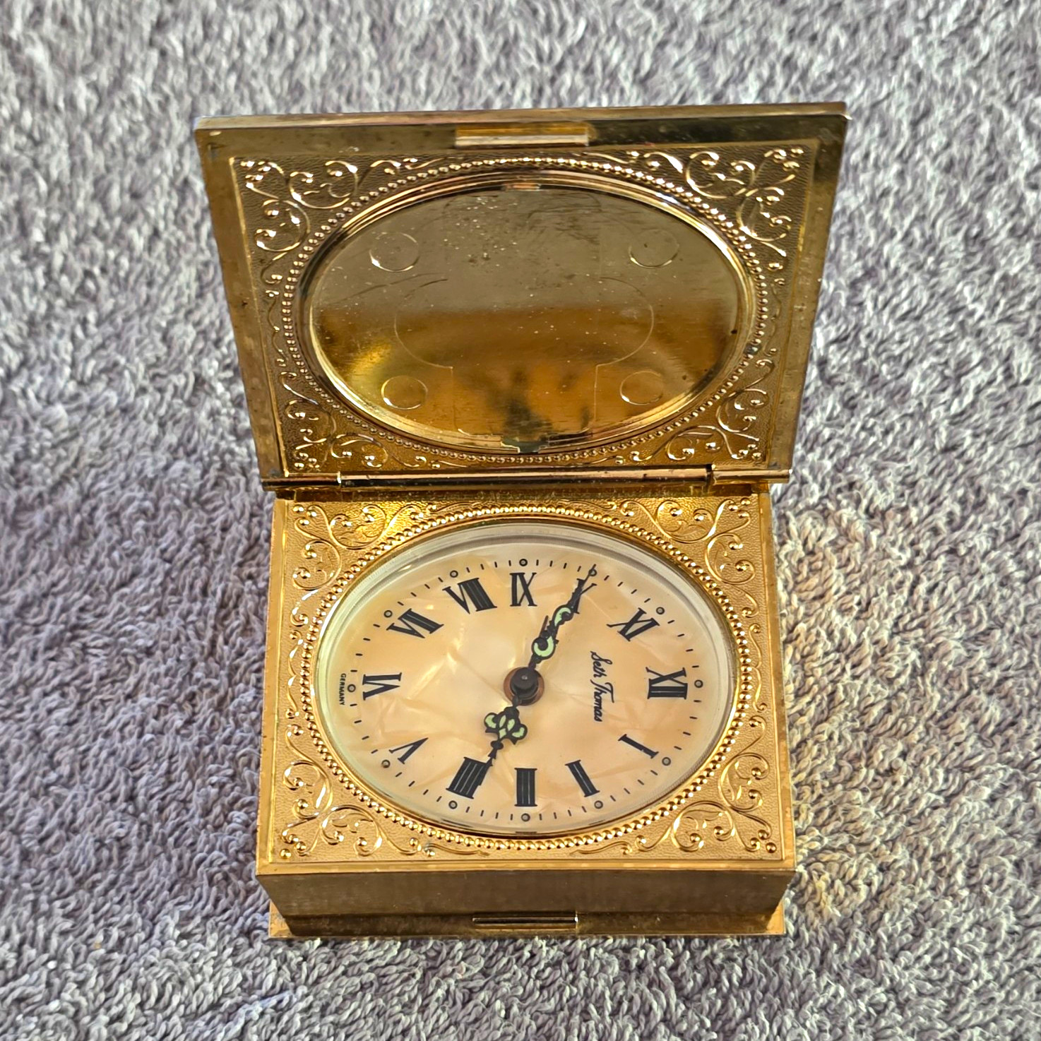 Seth Thomas Folding Travel Desk Clock Mechanical Analog Gold Tone Roman Numerals