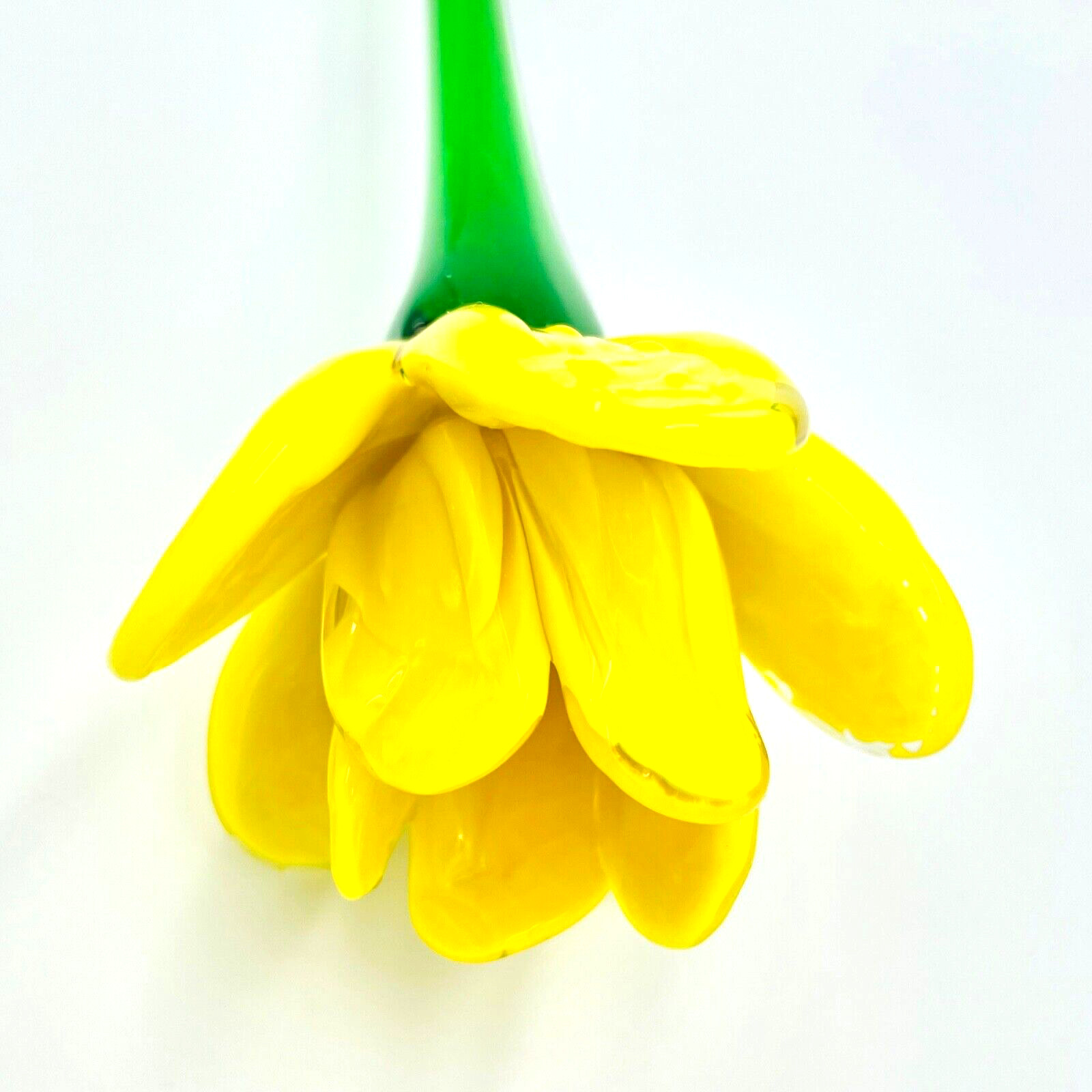 Art Glass Hand Blown Yellow Daffodil VTG Long Stem (19 inches) MCM Cottagecore