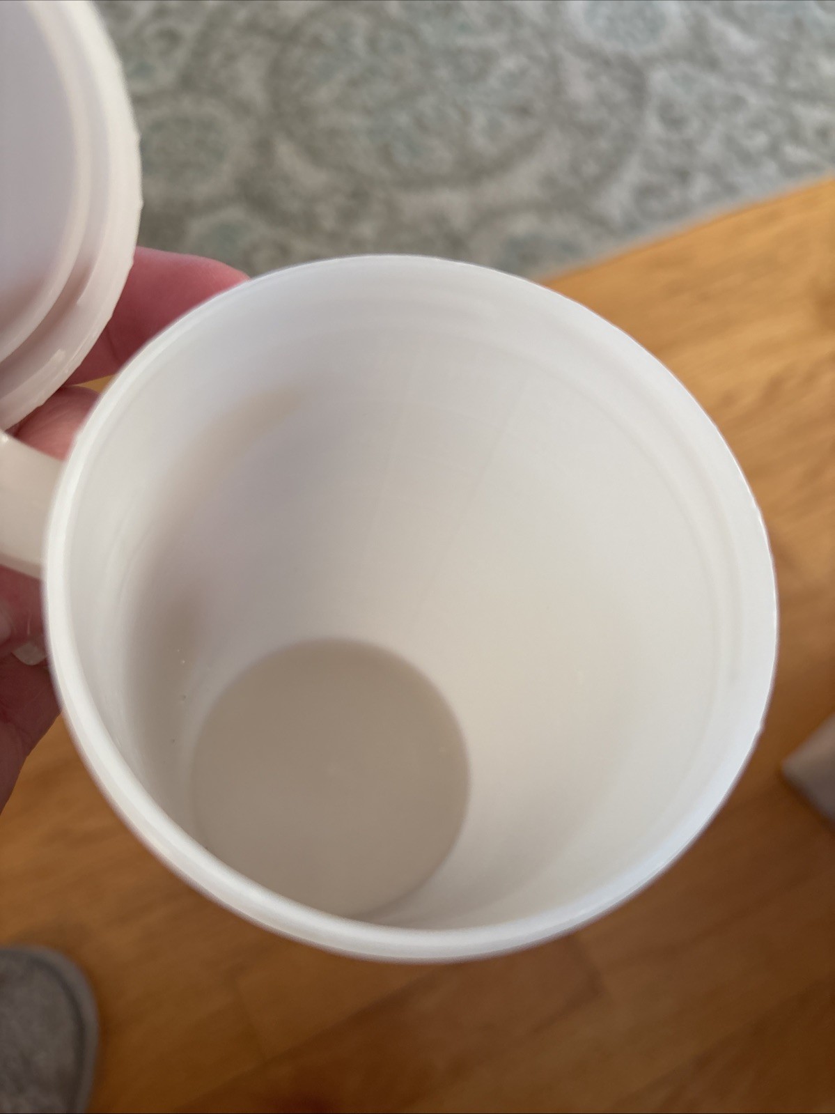 Republic Freezette – Vintage Measuring Cup Pitcher Twist Top Lid 2 Cup W/ Spout
