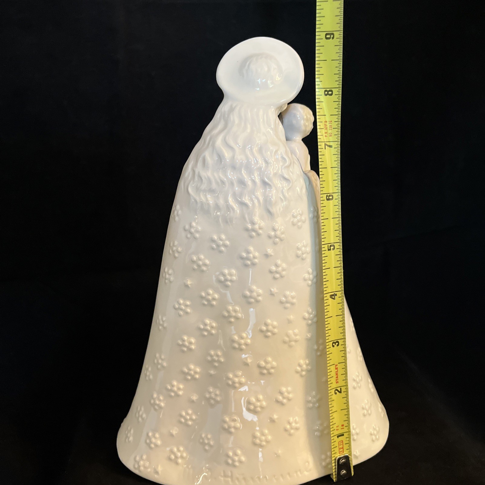 Goebel Hummel Flower Madonna Virgin Mary Baby Jesus Ivory White Porcelain 9.5in