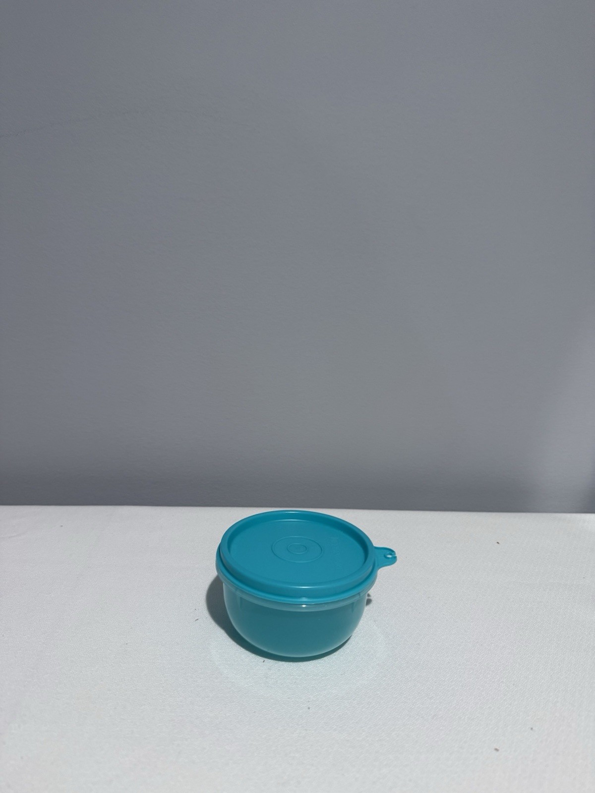 Tupperware Ideal Lit’l Bowl 8 Ounces 1403A-1