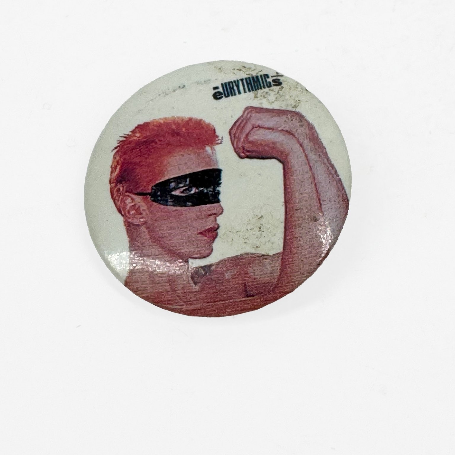 Eurythmics Annie Lennox Flexing Masked Pinback Button approx 1.25″ Round 1984