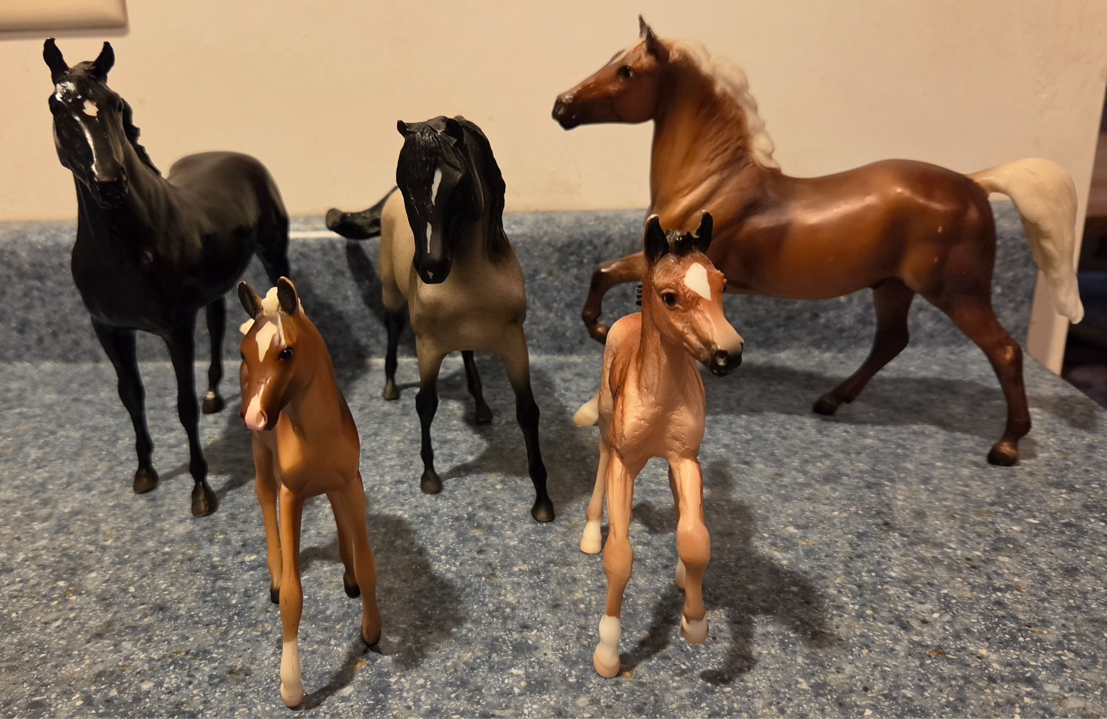 Breyer Classic/Freedom Series Lot of Five Horses/Foals Cloud’s Legacy Pre-Owned