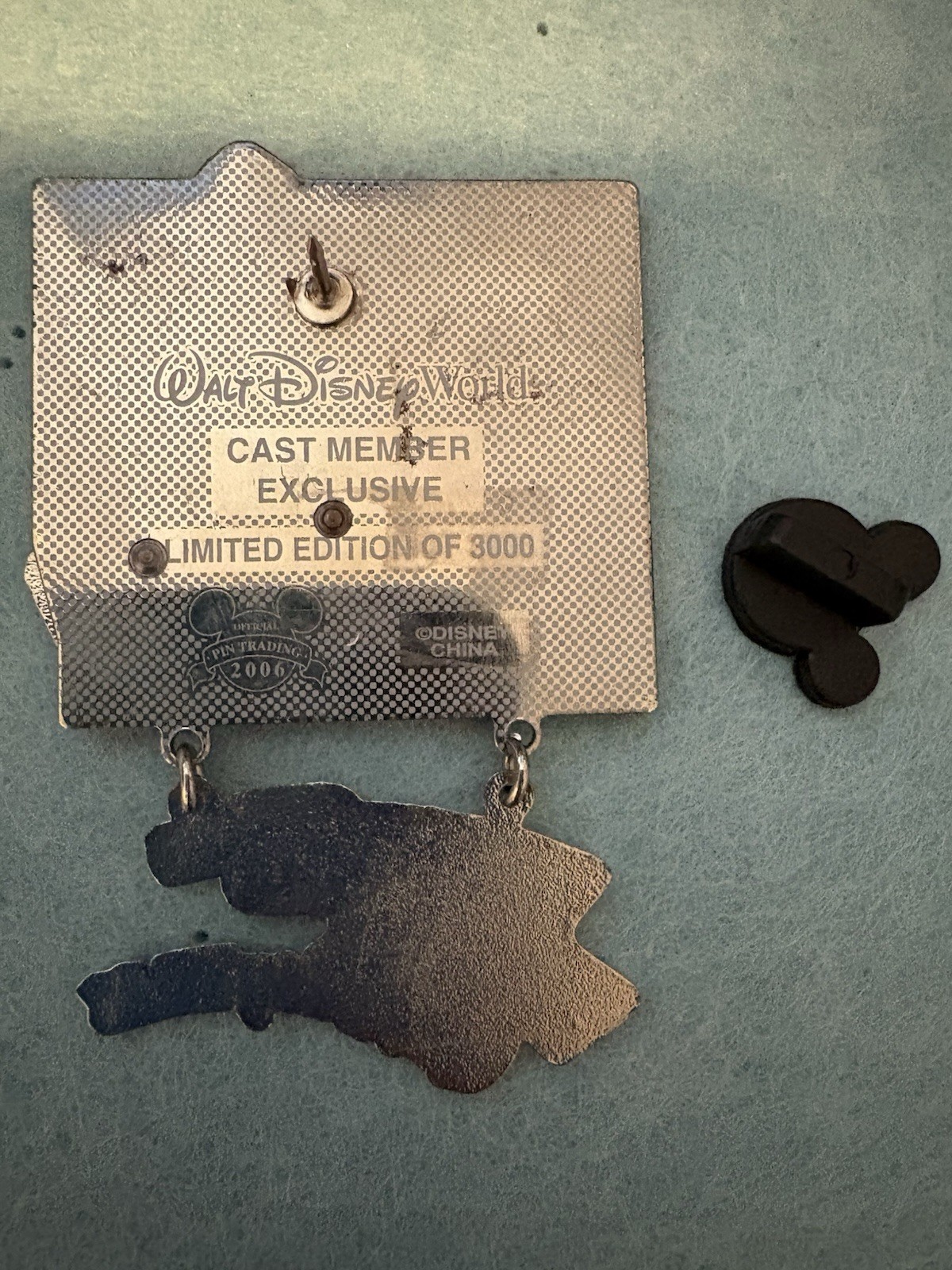 Happy Birthday Mount Everest Cast Member Exclusive Pin 3000 With Backing
