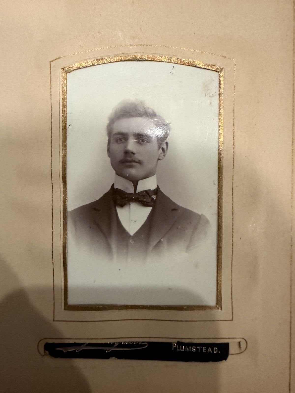 Antique Victorian Photo Album 16 Cabinet Cards East London c1885-1910 with Clasp