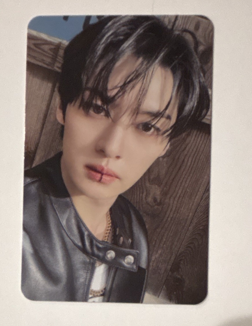 Stray Kids Lee Know HOP