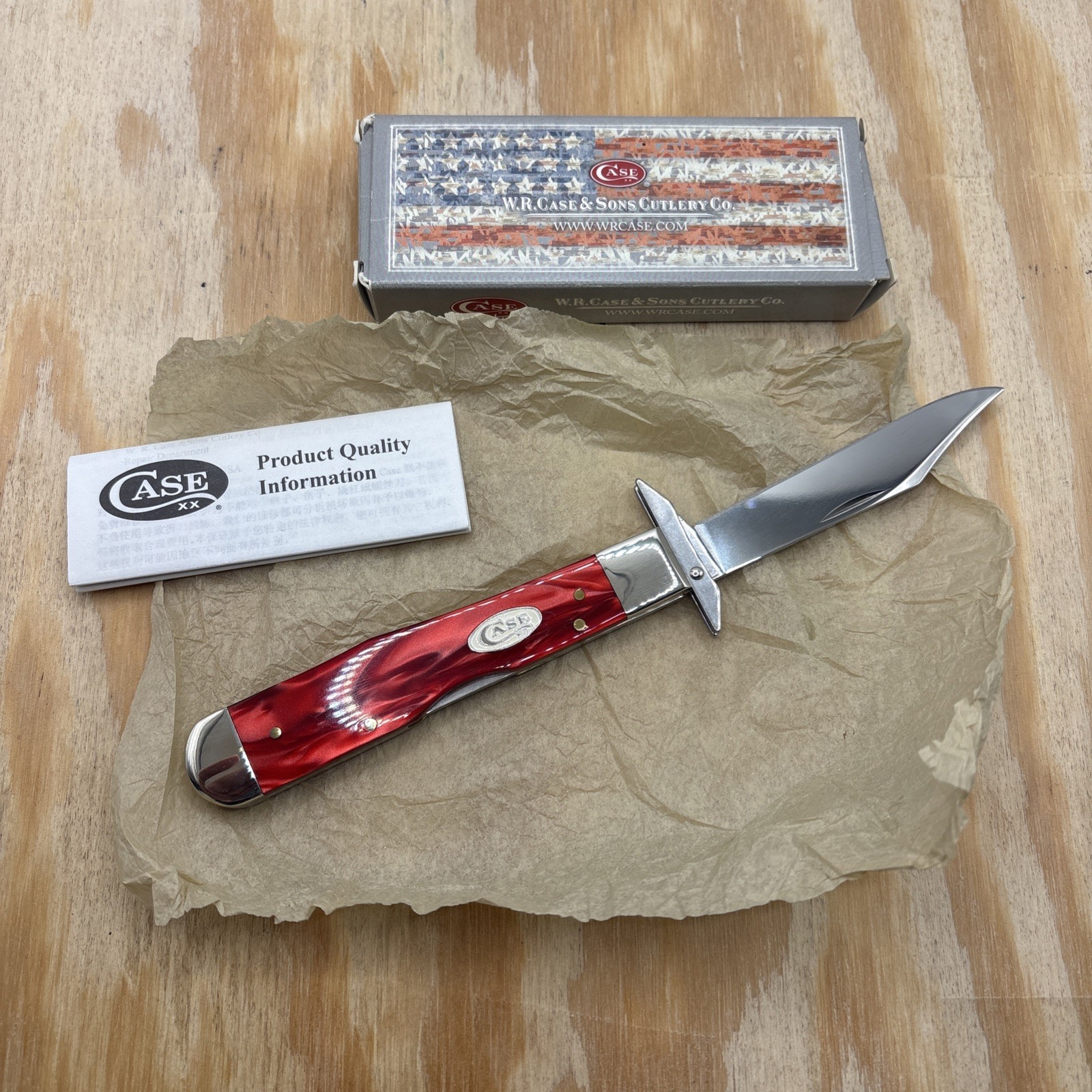 Case XX 2018 10111 1/2L Red Pearl Cheetah Knife – New Original Box