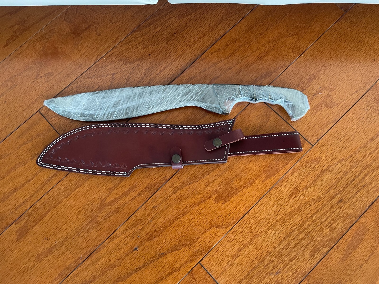 Skokie Knives Custom Hand Made Damascus Steel Hunting Fixed Blade Knife Save $50