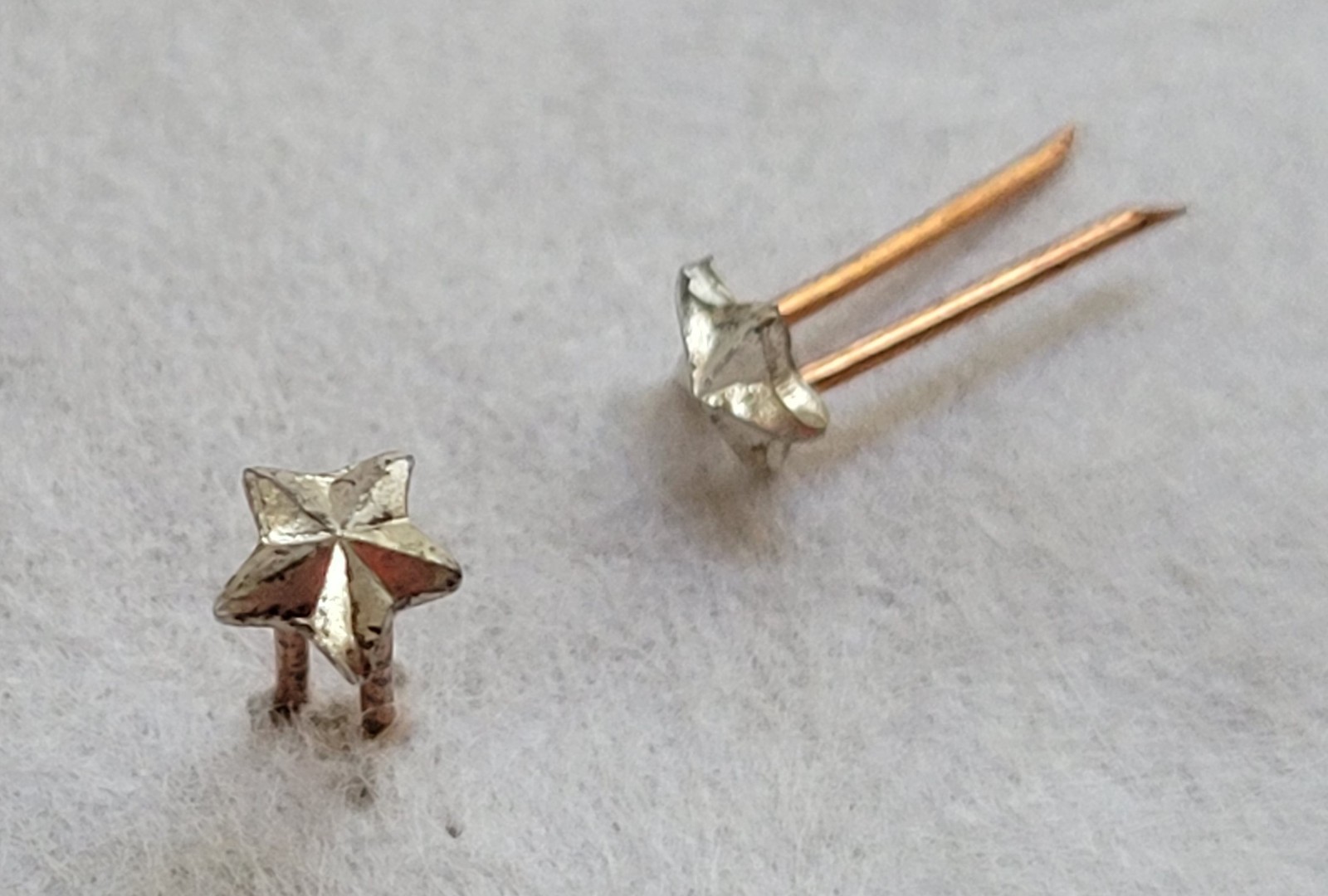 2 U.S. MILITARY SILVER STAR RIBBON DEVICES – FREE SHIP