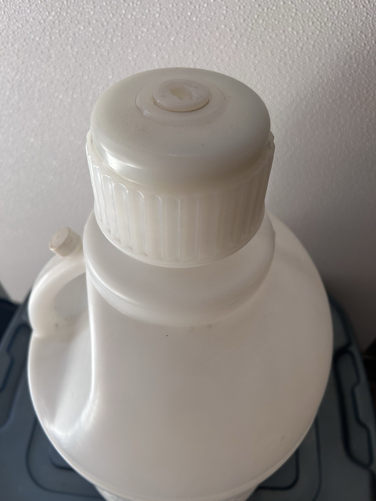 World Wide Racing Fuel Container 5 Gallon