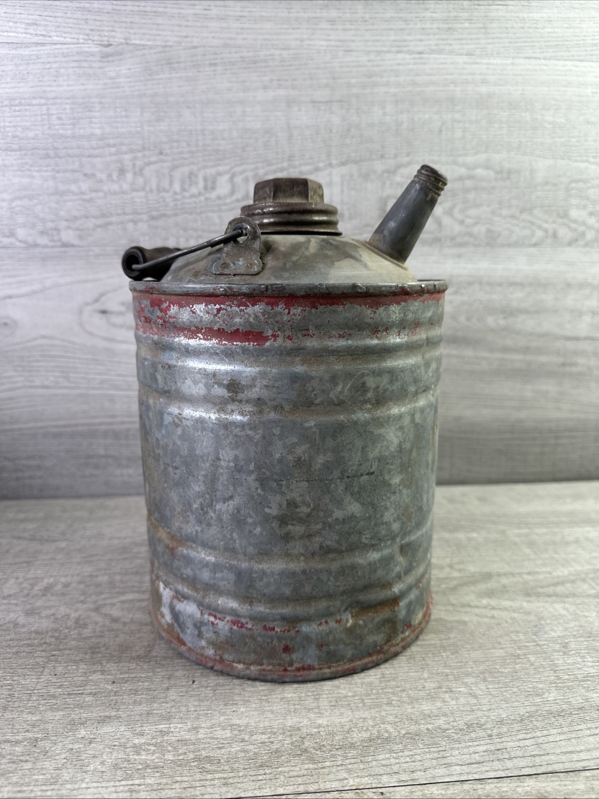 Vintage Oil /Gas Can Galvanized Steel Wood Wire Bail Handle Screw Top 9.5″ Tall