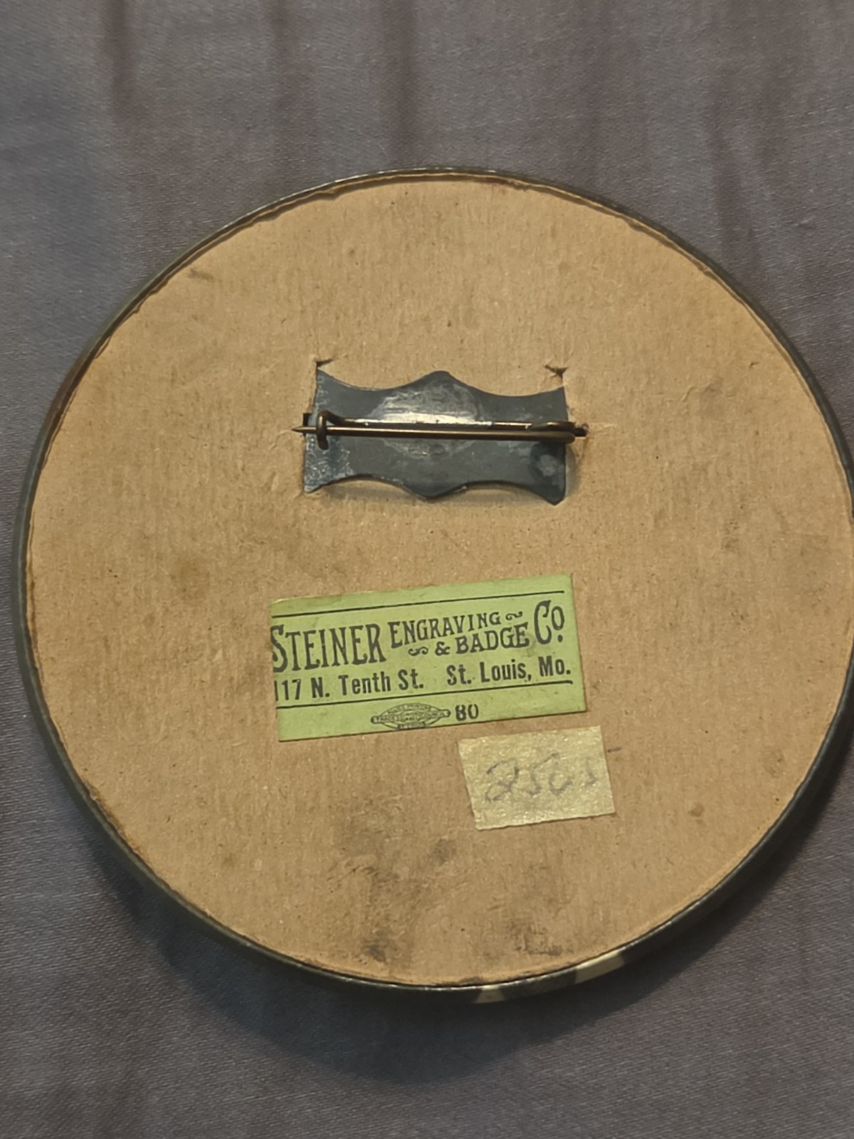 Rare scarce presidential pinback. Steiner engraving and badge company. 3 1/2″