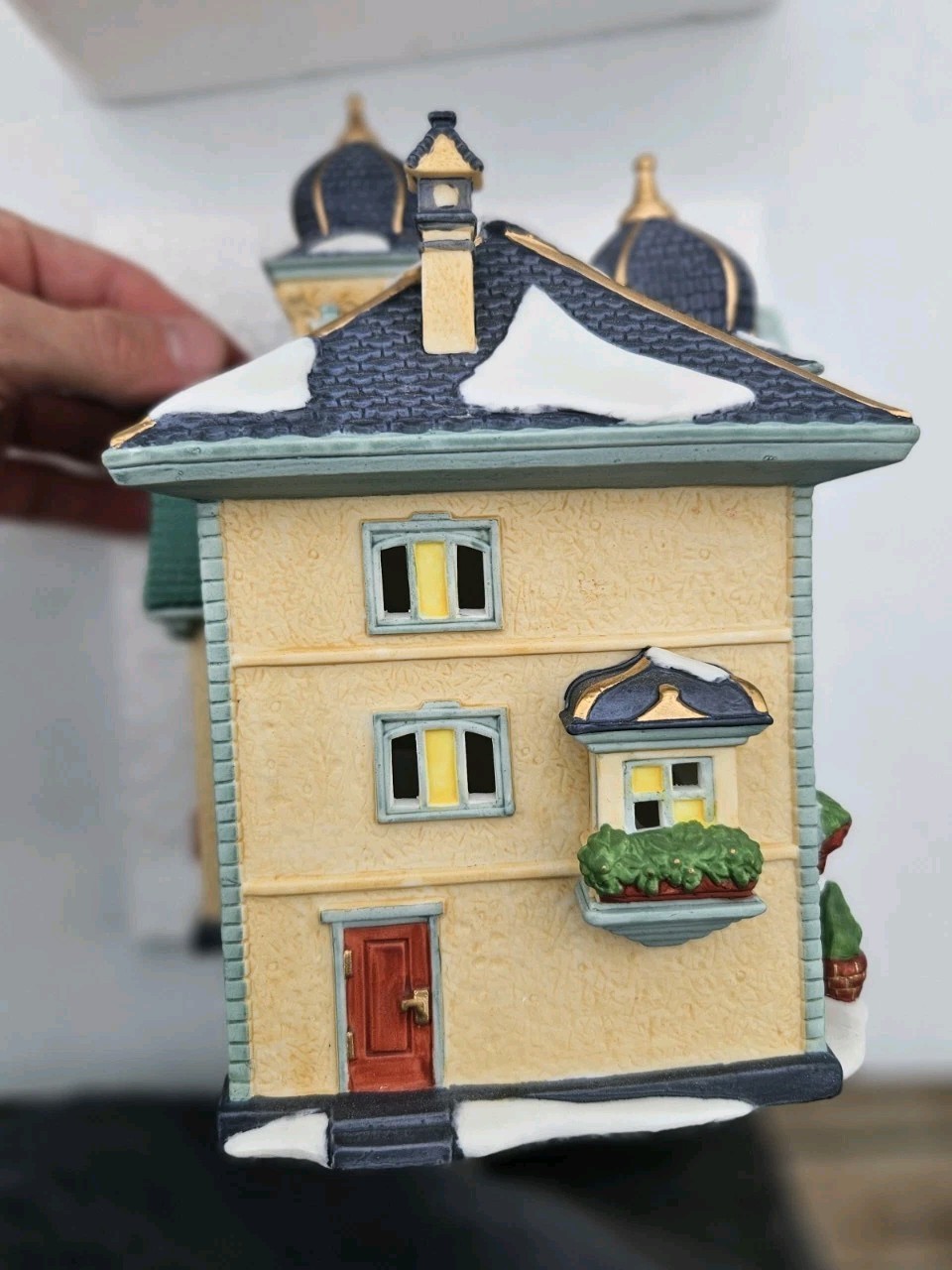 Dept 56 Christmas Alpine Village Danube Music Publisher 56173 Donau Musik Verlag