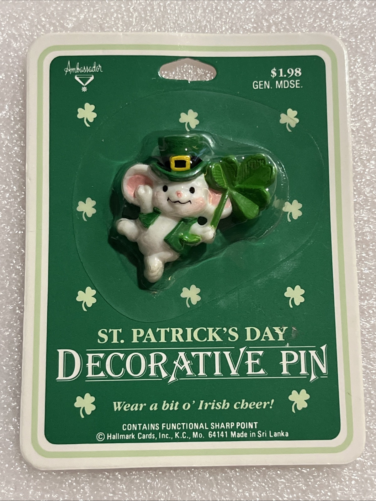 Hallmark 1981 Vintage St Patrick’s Day Irish Leprechaun Mouse Shamrock Pin