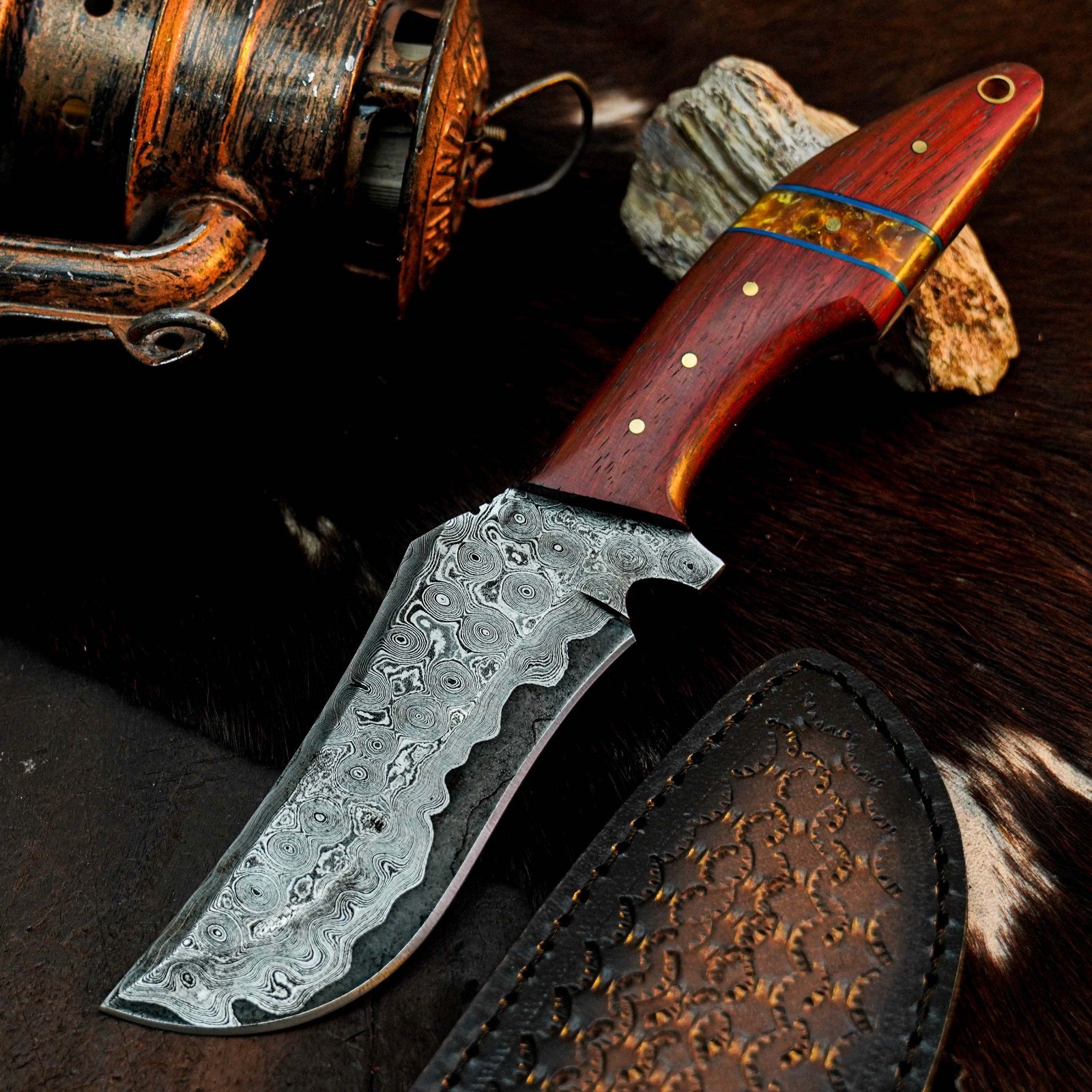 9.2 inch Handmade Damascus Hunting Knife Full Tang Paddock Handle Leather Sheath