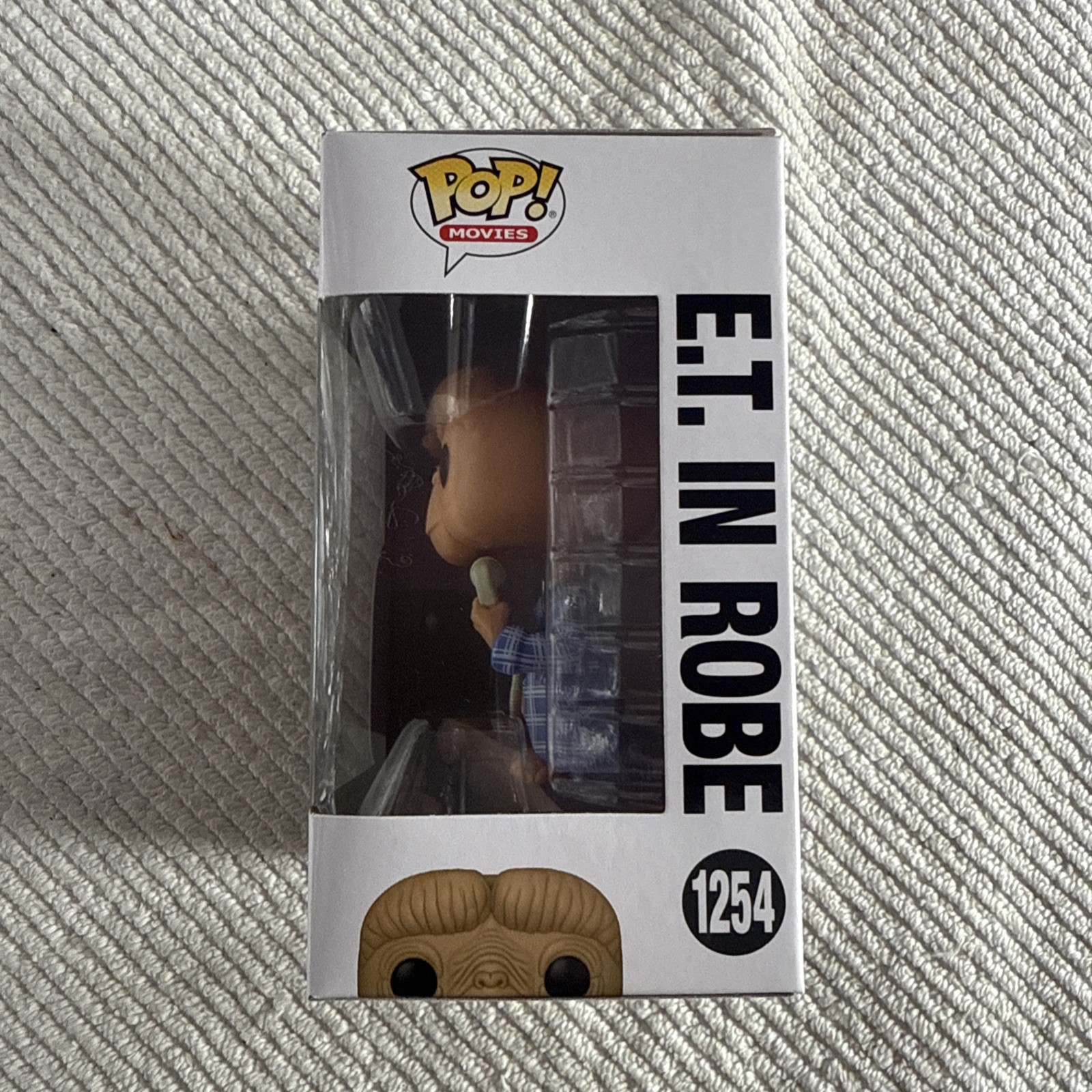 Funko Pop! Vinyl: E.T. the Extra-Terrestrial – E.T. In Robe #1254