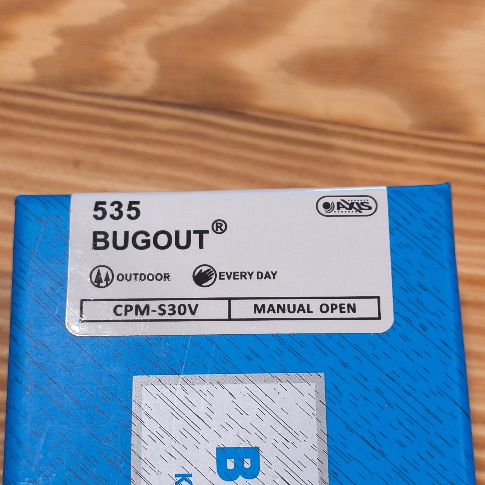 Bugout 535 Blue Class CPM-S30V Drop Point Plain Manual Axis Clip