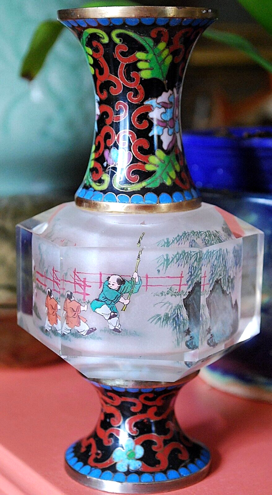 RARE Vtg Chinese REVERSE HAND PAINTED FIGURAL CRYSTAL VASE w Cloisonne Metal