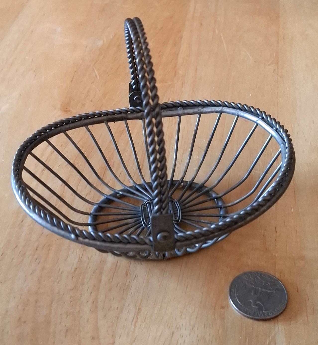 Silver Tone Trinket Basket with Decorative Rope Twist Edge & Hinged Handle