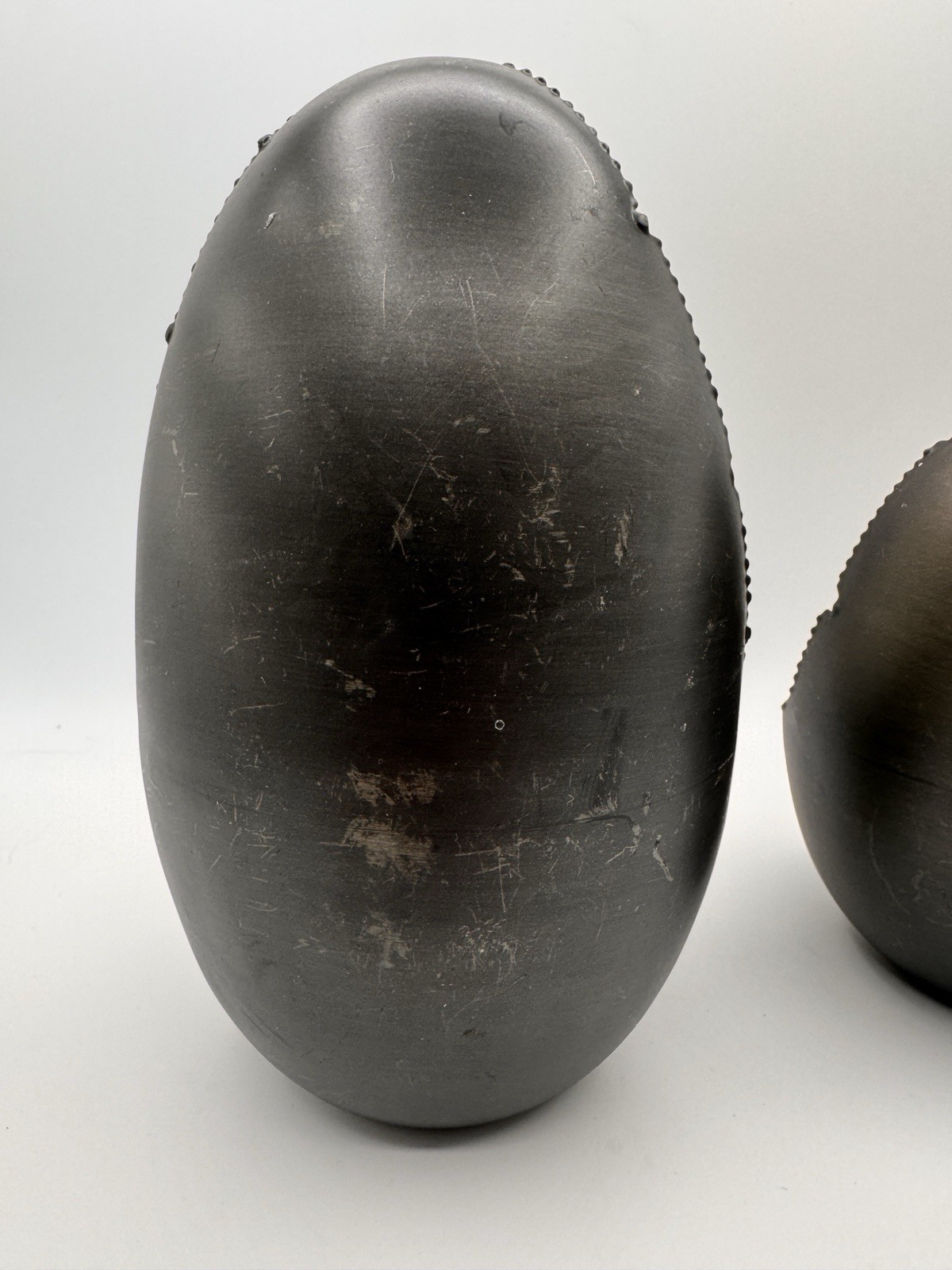 Handcrafted Cracked Egg Metal Sculptures Set 2 Black Silver Decor India