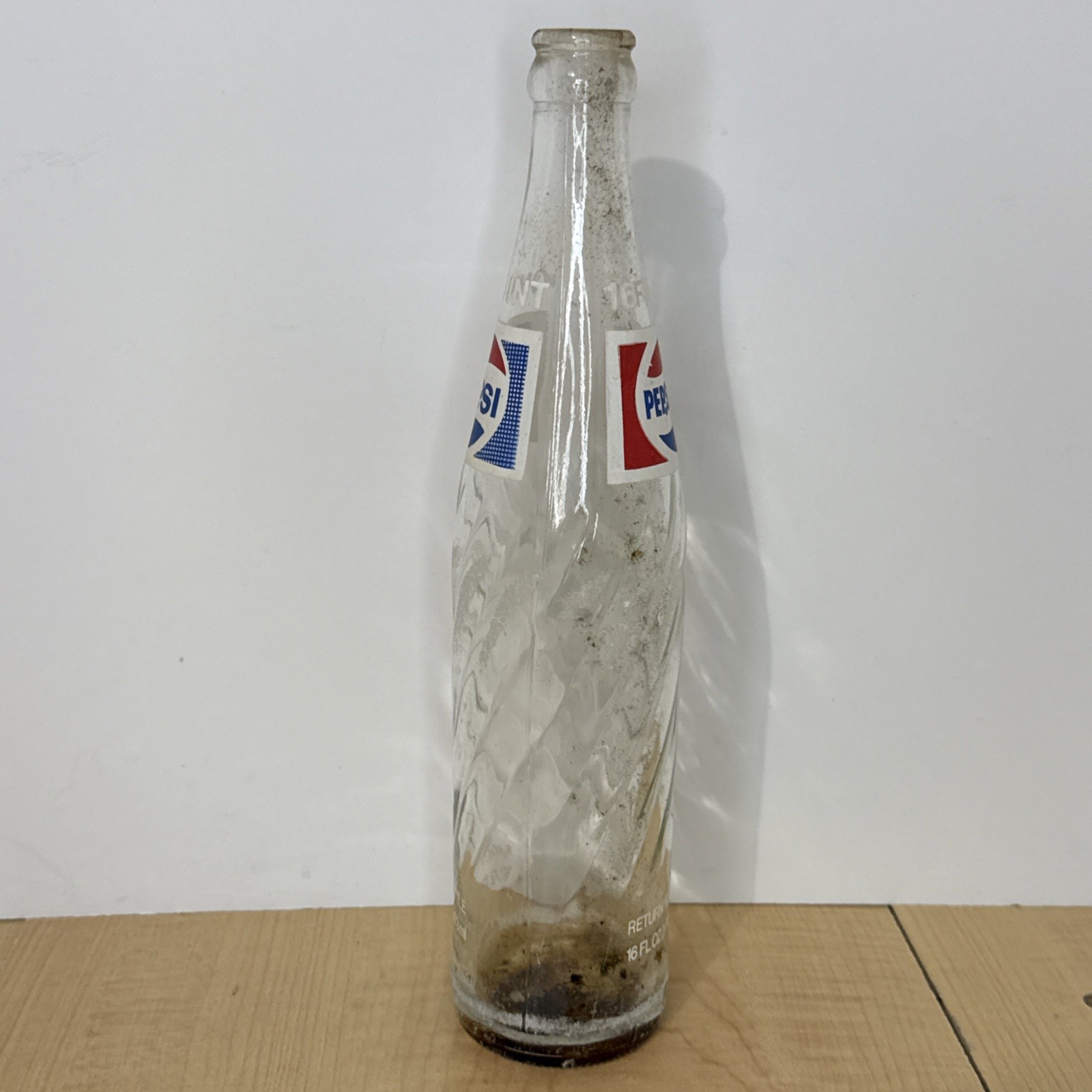 Vintage 16oz Pepsi Swirl ACL Bottle 1970s Dug Soda Glass Money Back