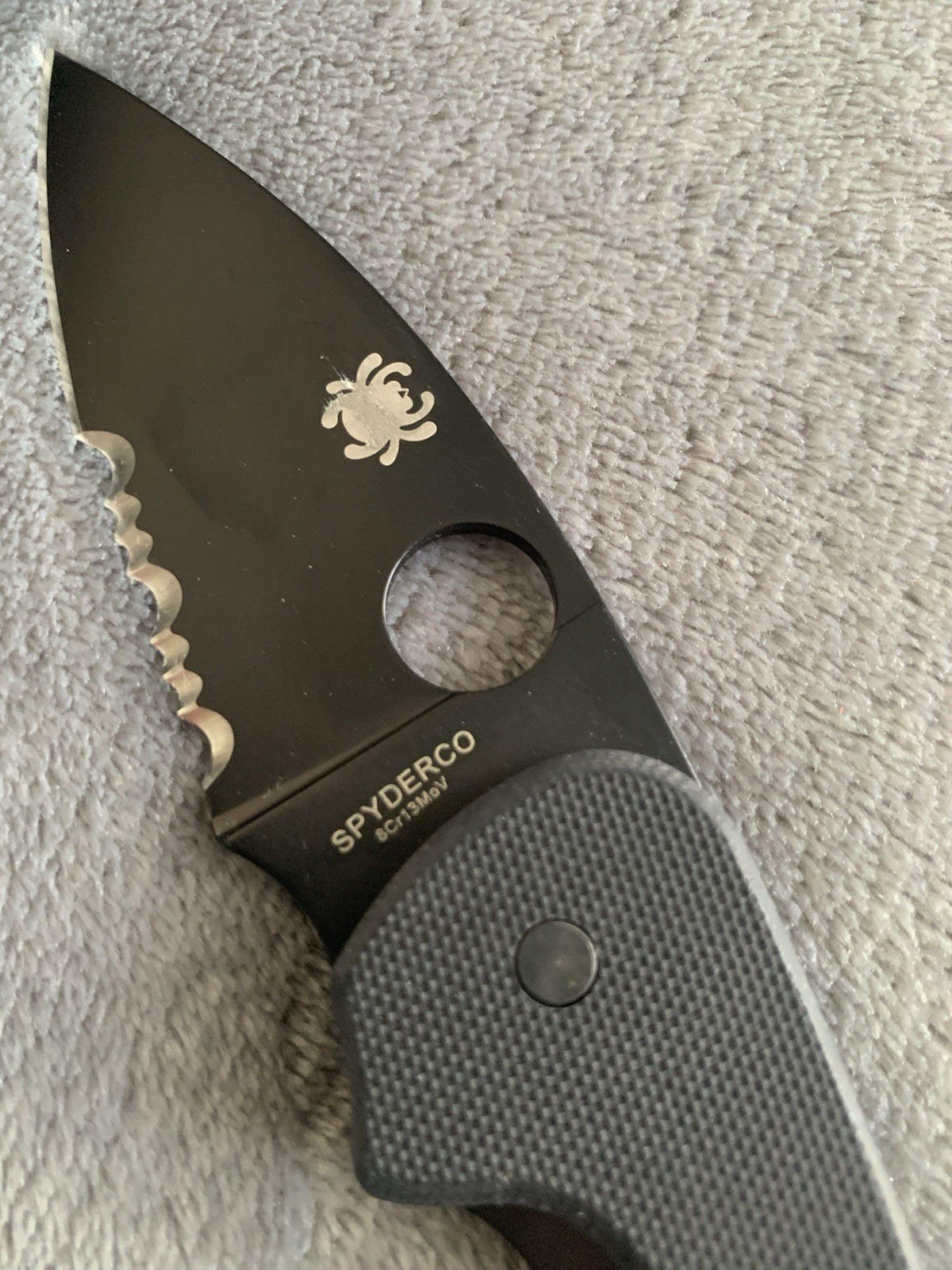 Spyderco Emphasis Combination Black Blade G10 Scales 8cr13MoV FACTORY SECOND+Bag
