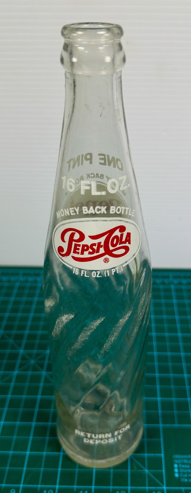 VTG Pepsi Cola 16 Oz Glass Soda Swirl Bottle Money Back Return Deposit Pint ACL