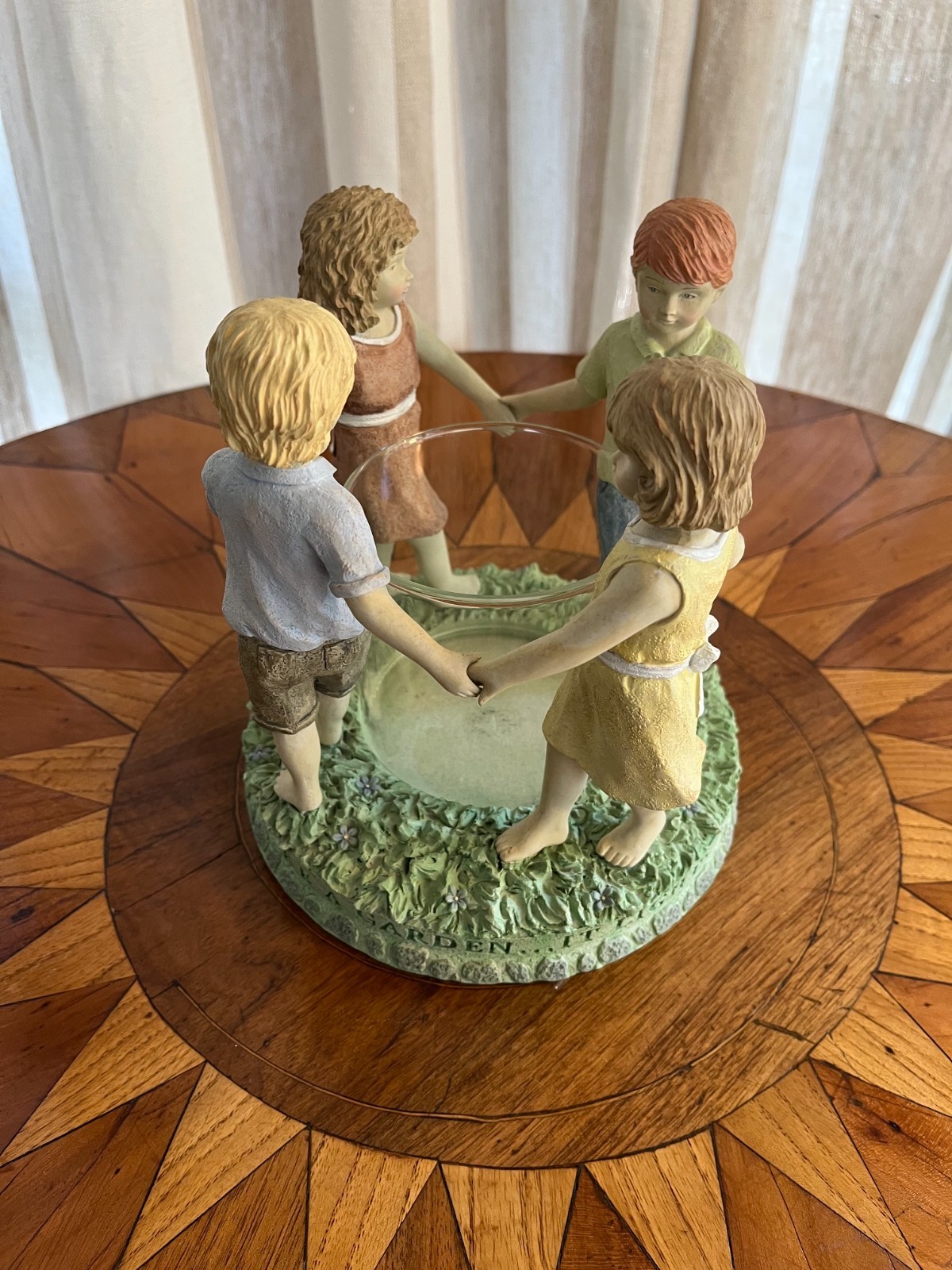Resin Candle holder. Friendship Is Like a Garden. Children Holding Hands. Mint!