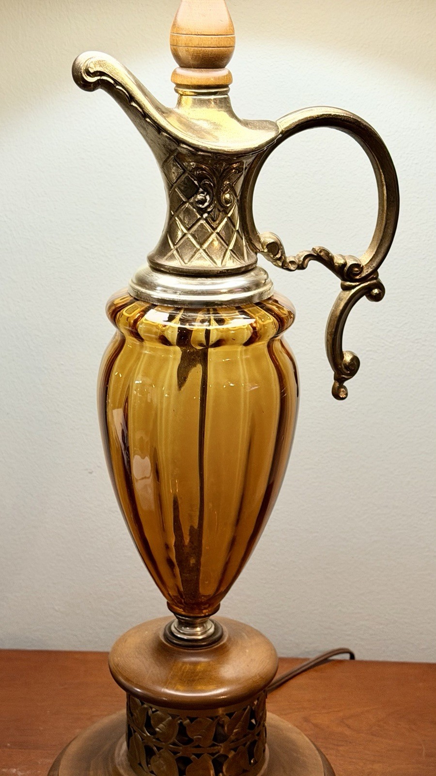 Vintage 60’s Amber Glass Ewer Lamp Brass Genie Style 29” Hollywood Regency
